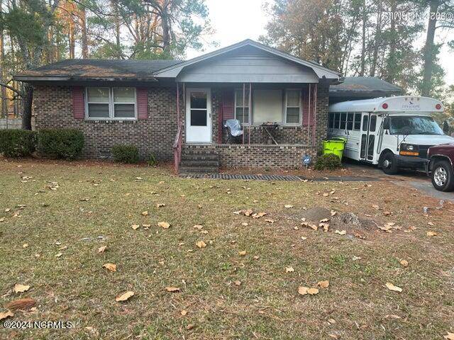 Whiteville, NC 28472,708 Pinewood DR