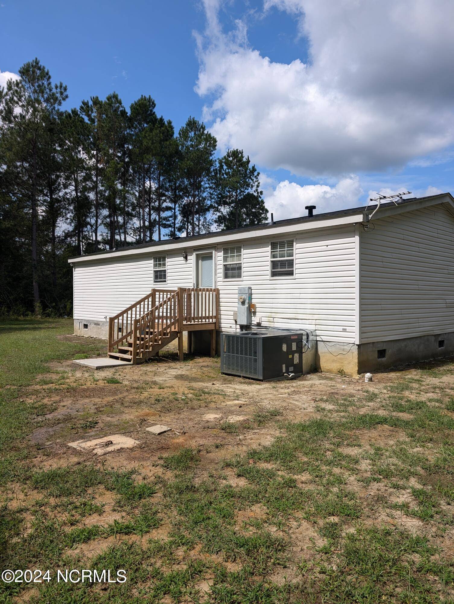 Burgaw, NC 28425,103 Mcgill DR