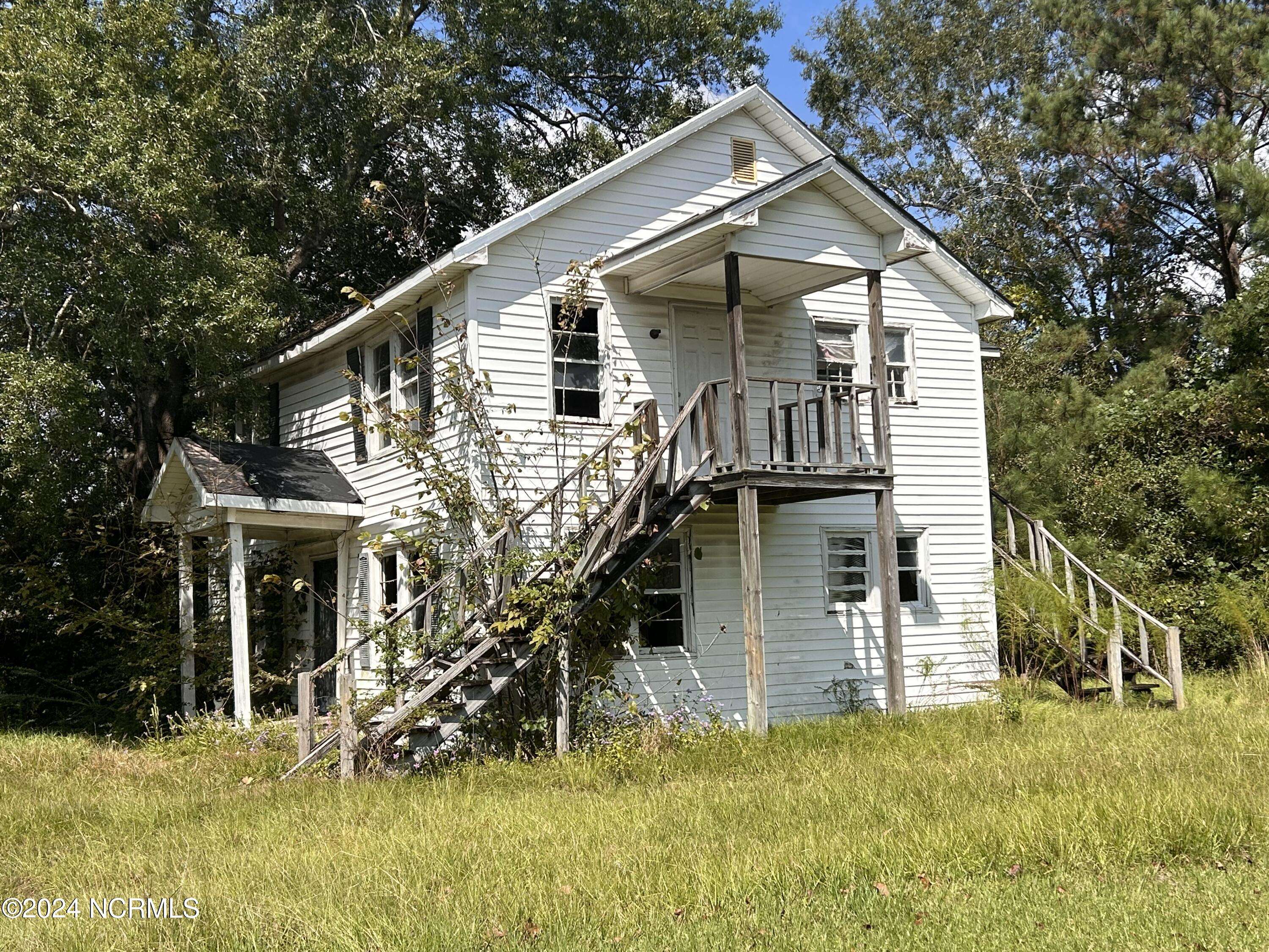 Chadbourn, NC 28431,309 E Strawberry BLVD