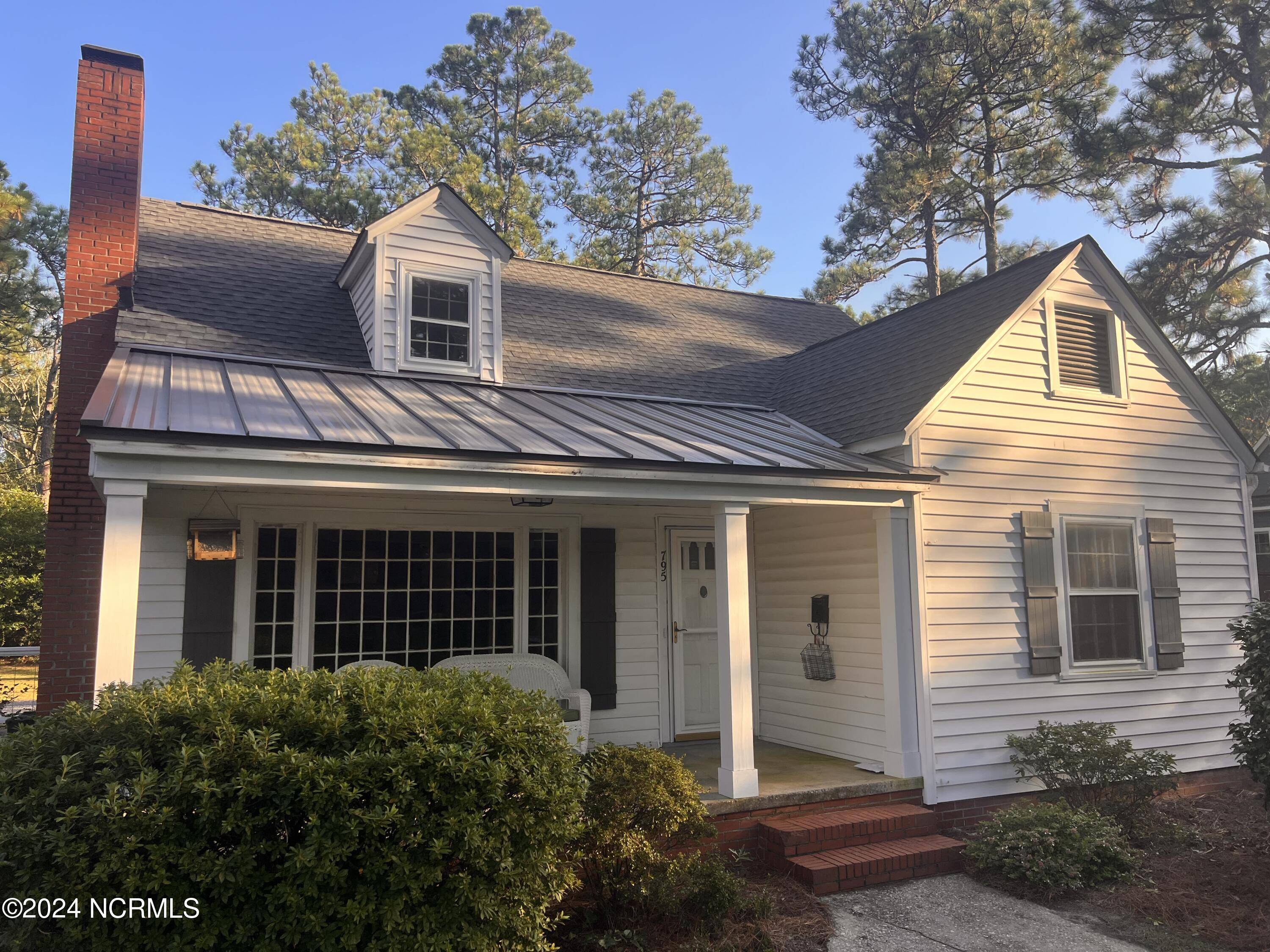 Southern Pines, NC 28387,795 N May ST