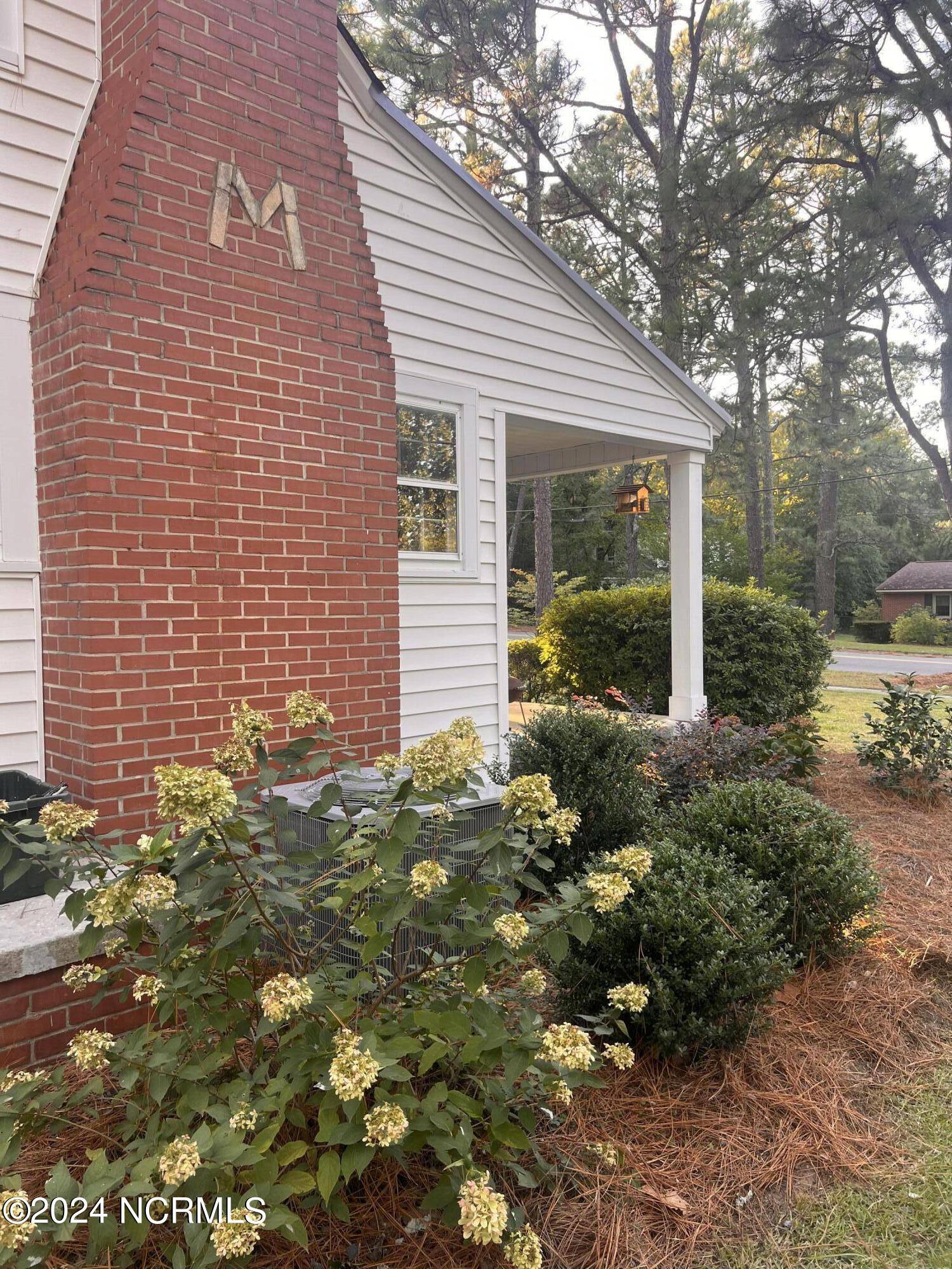 Southern Pines, NC 28387,795 N May ST