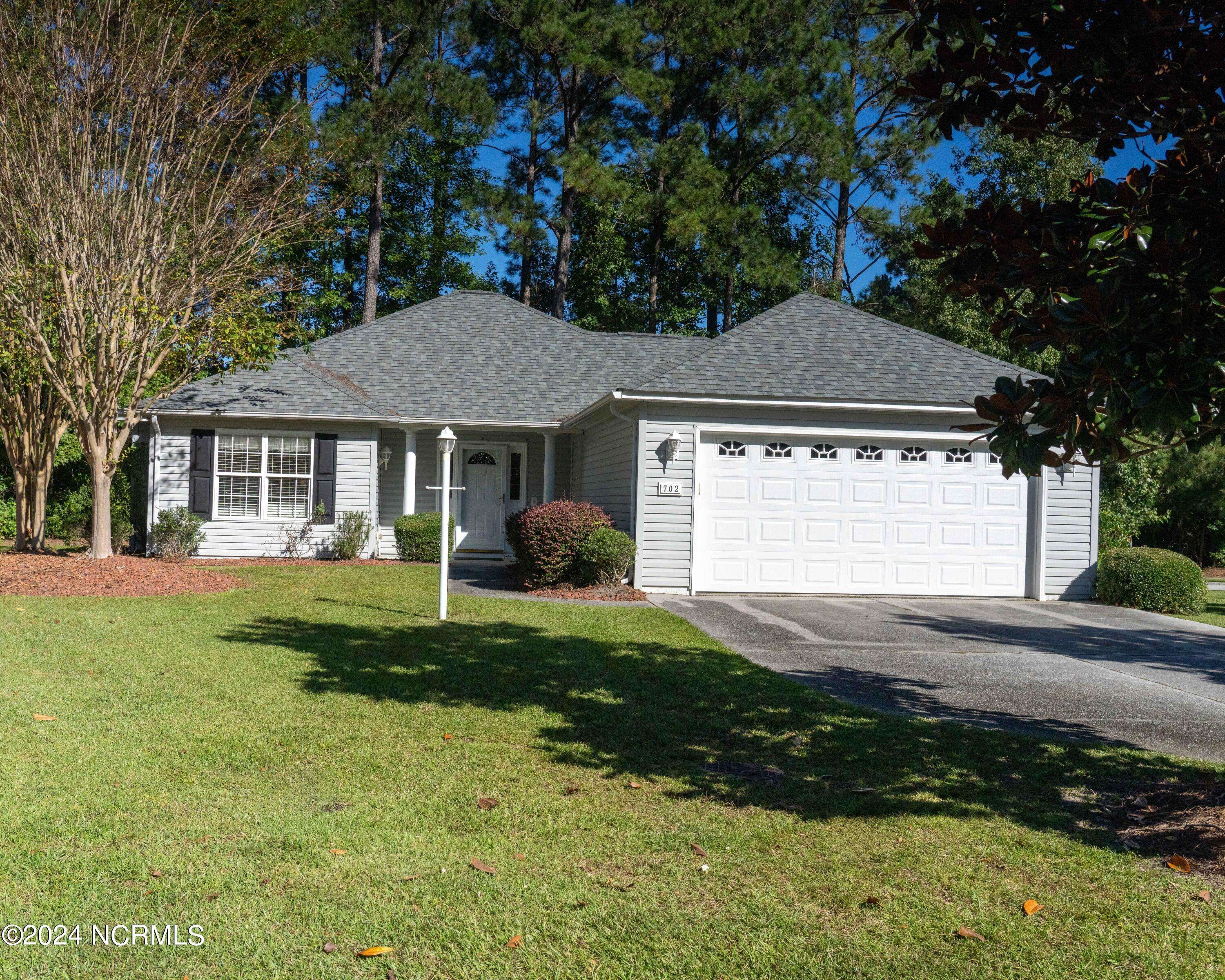 Swansboro, NC 28584,702 Hummingbird S