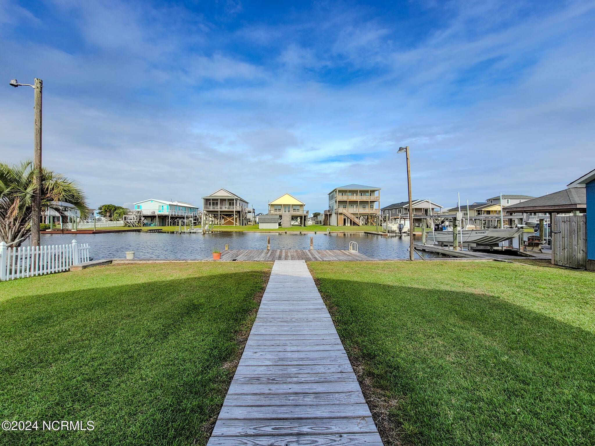 Surf City, NC 28445,1038 1st ST