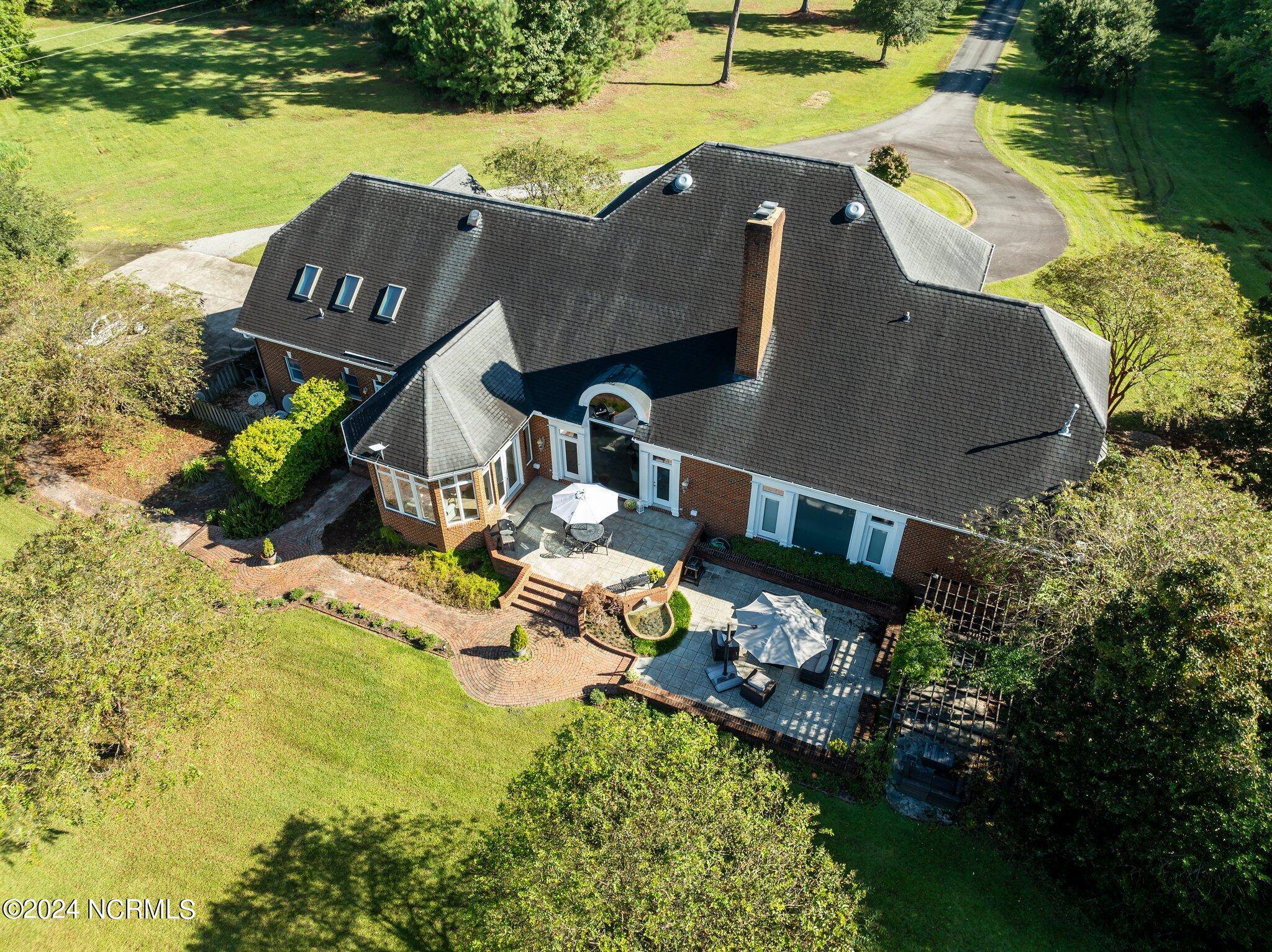Washington, NC 27889,450 Cox RD