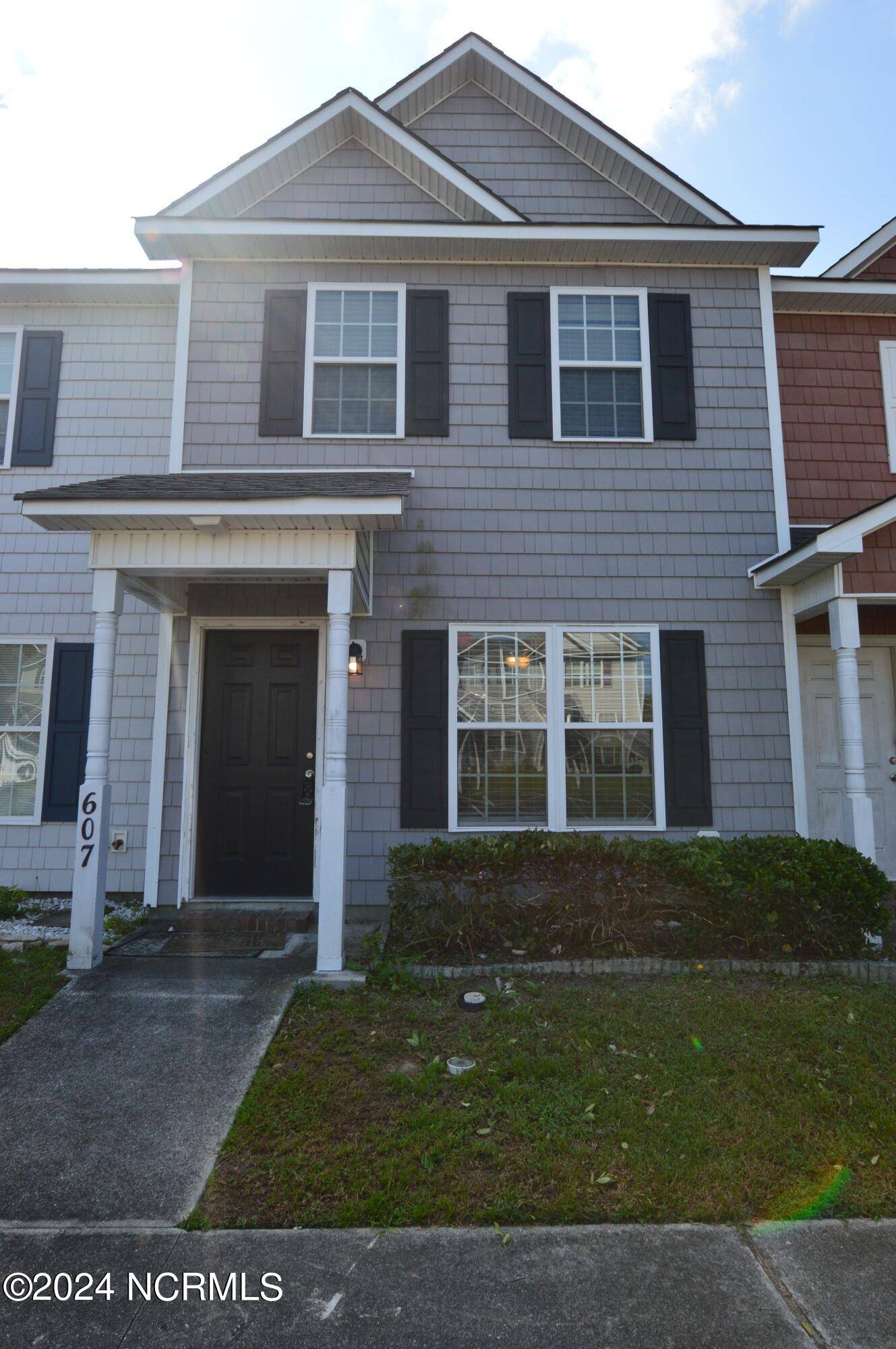 Jacksonville, NC 28540,27 E Doris AVE #607