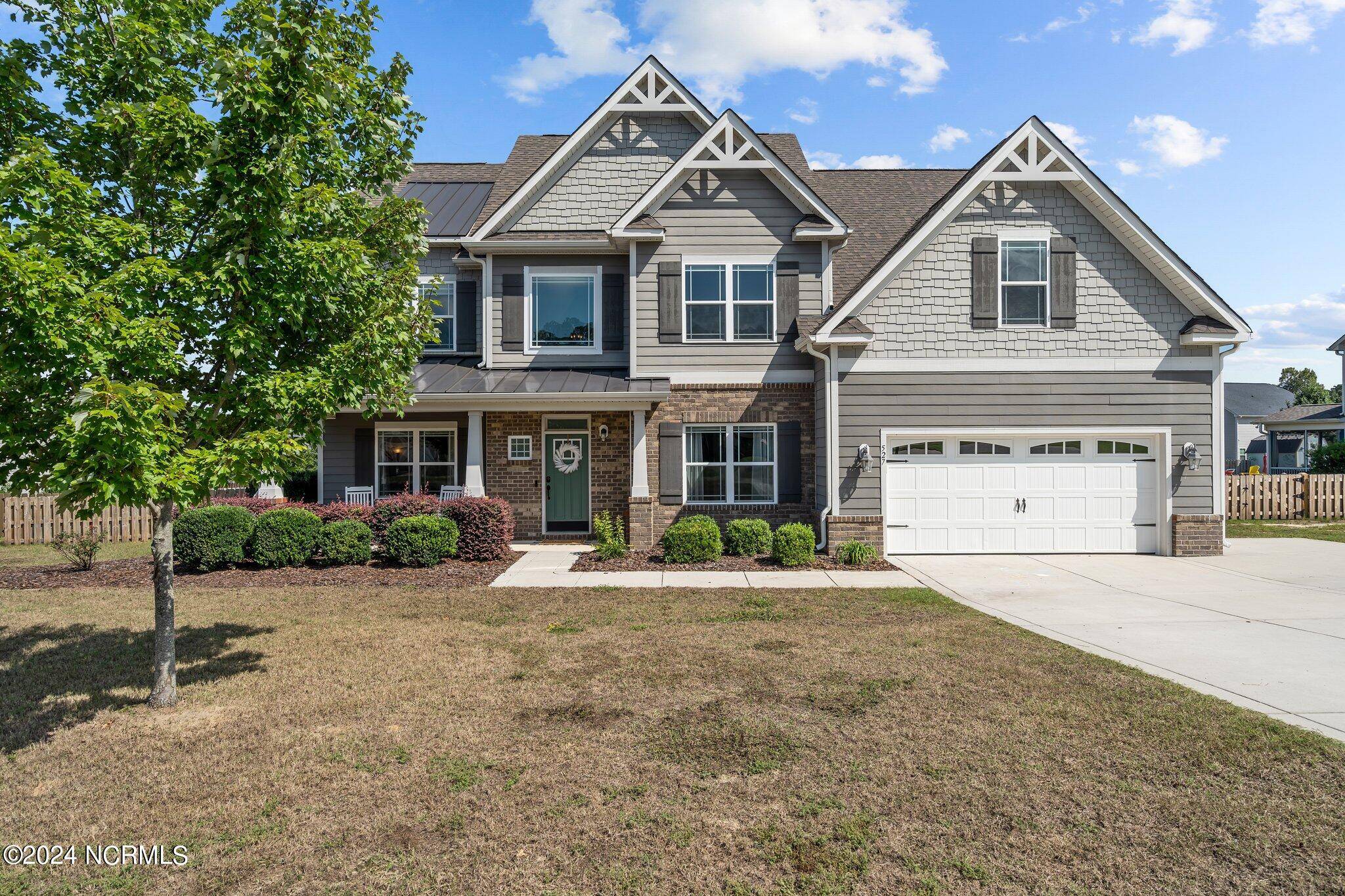 Whispering Pines, NC 28327,527 Goldenleaf CIR