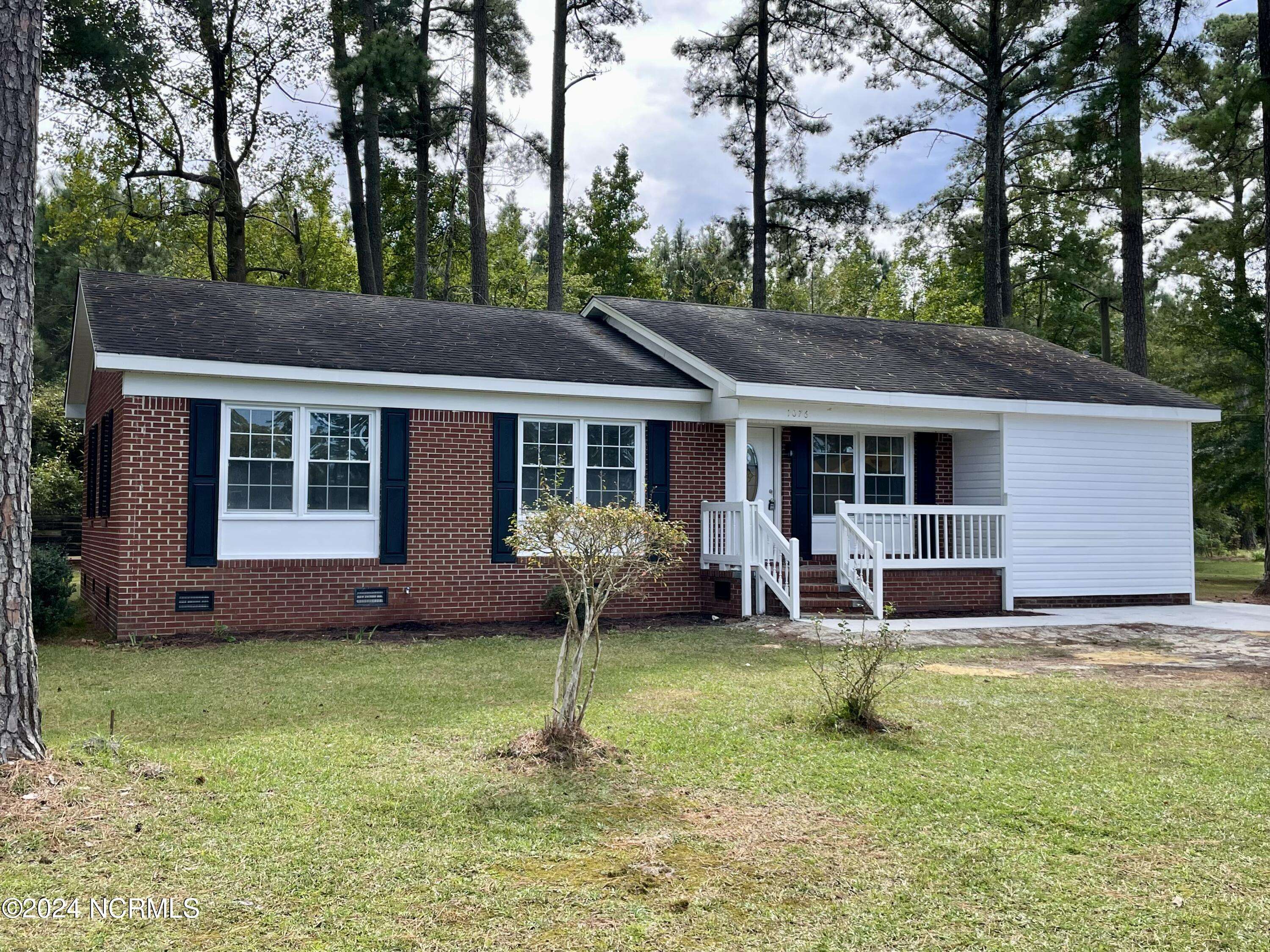 Robersonville, NC 27871,1076 Shepherd RD