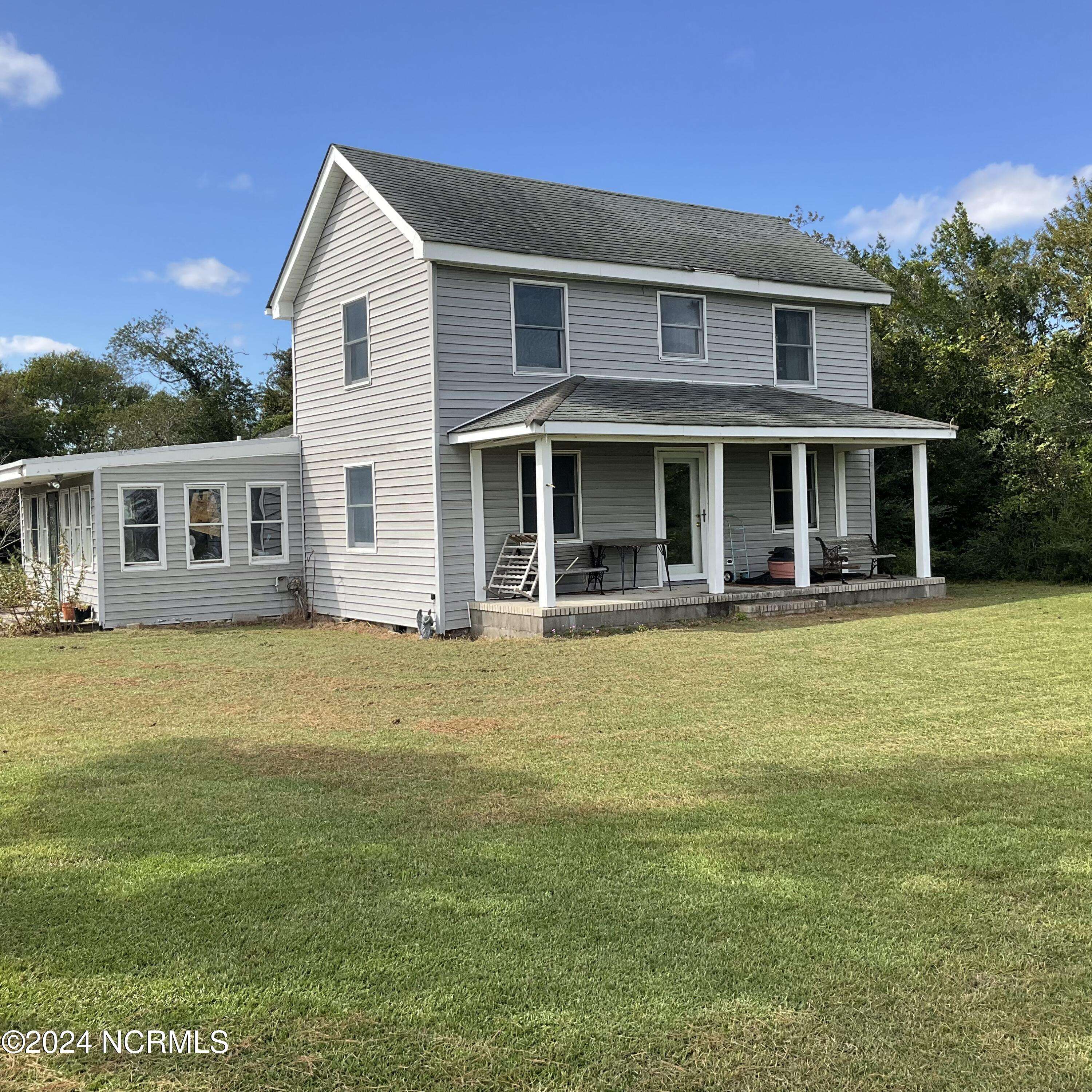 Aydlett, NC 27916,330 Narrow Shore RD