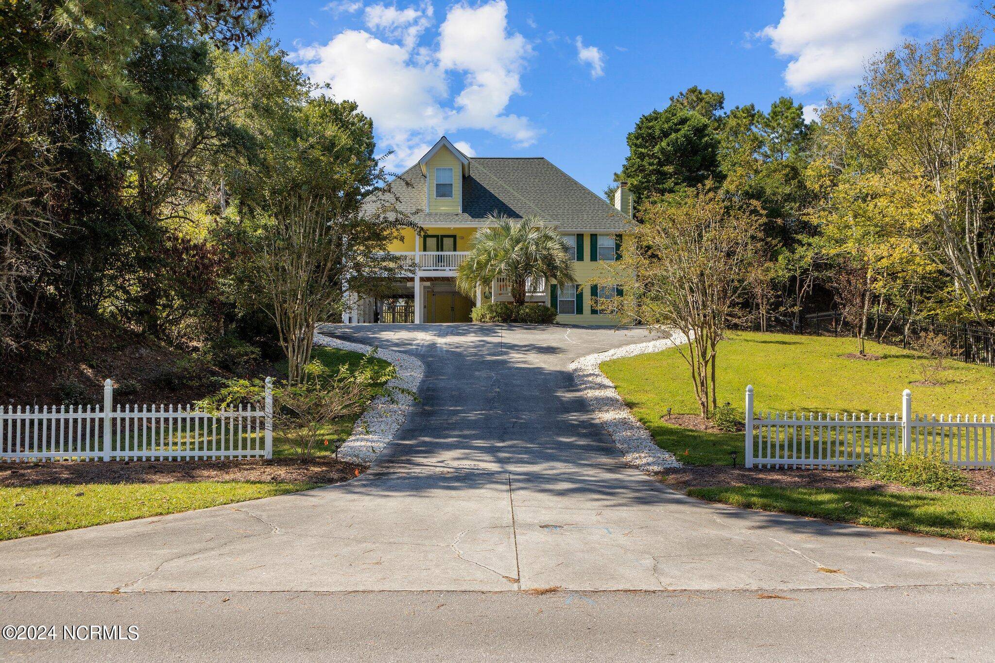 Emerald Isle, NC 28594,317 Shipwreck LN