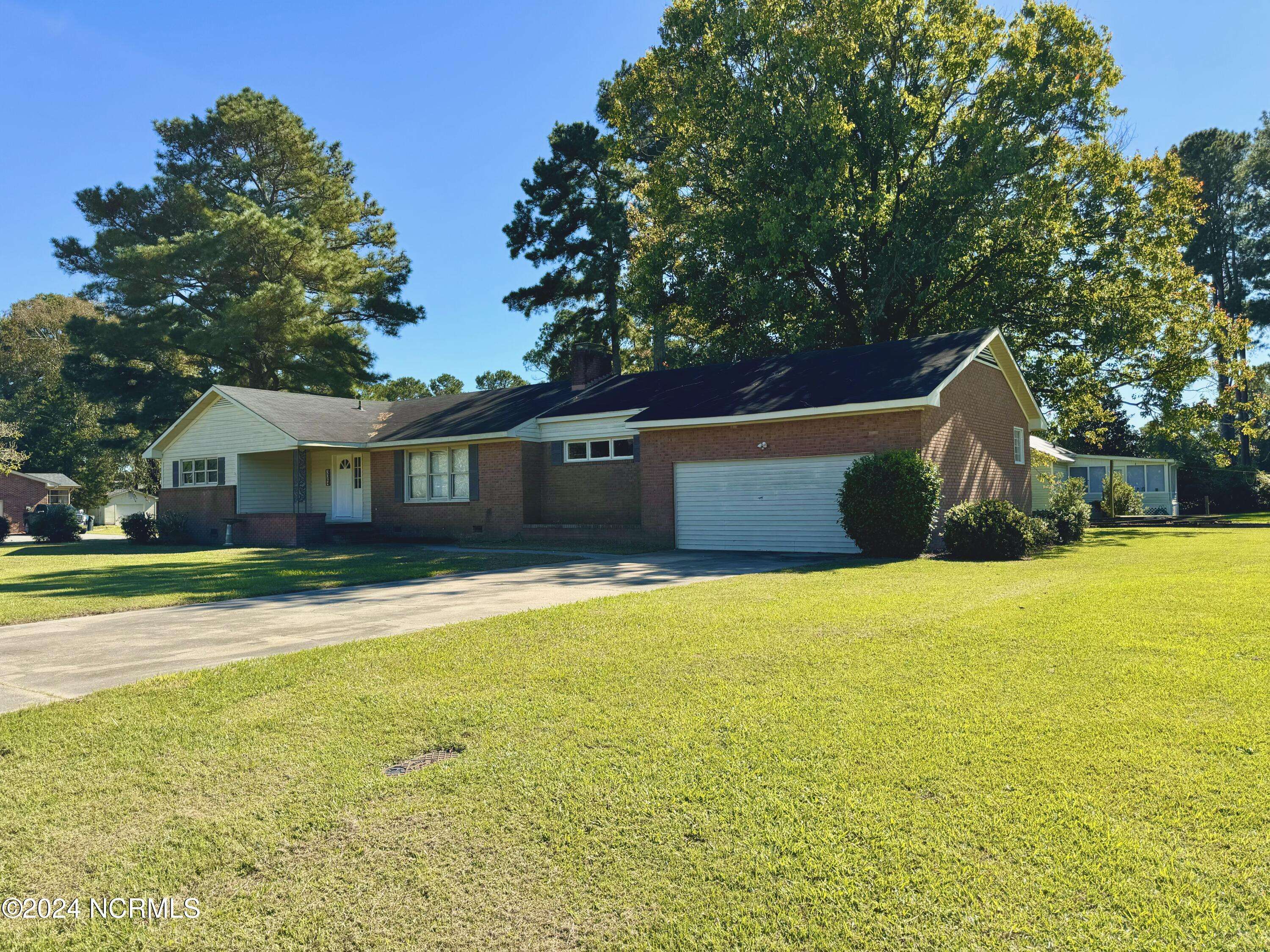 Kinston, NC 28504,3304 Jennifer ST