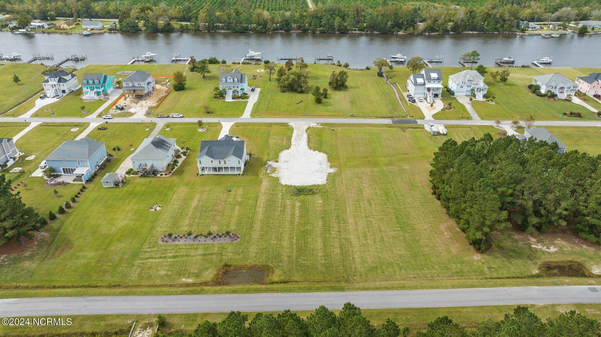 Beaufort, NC 28516,224 Gatsey LN