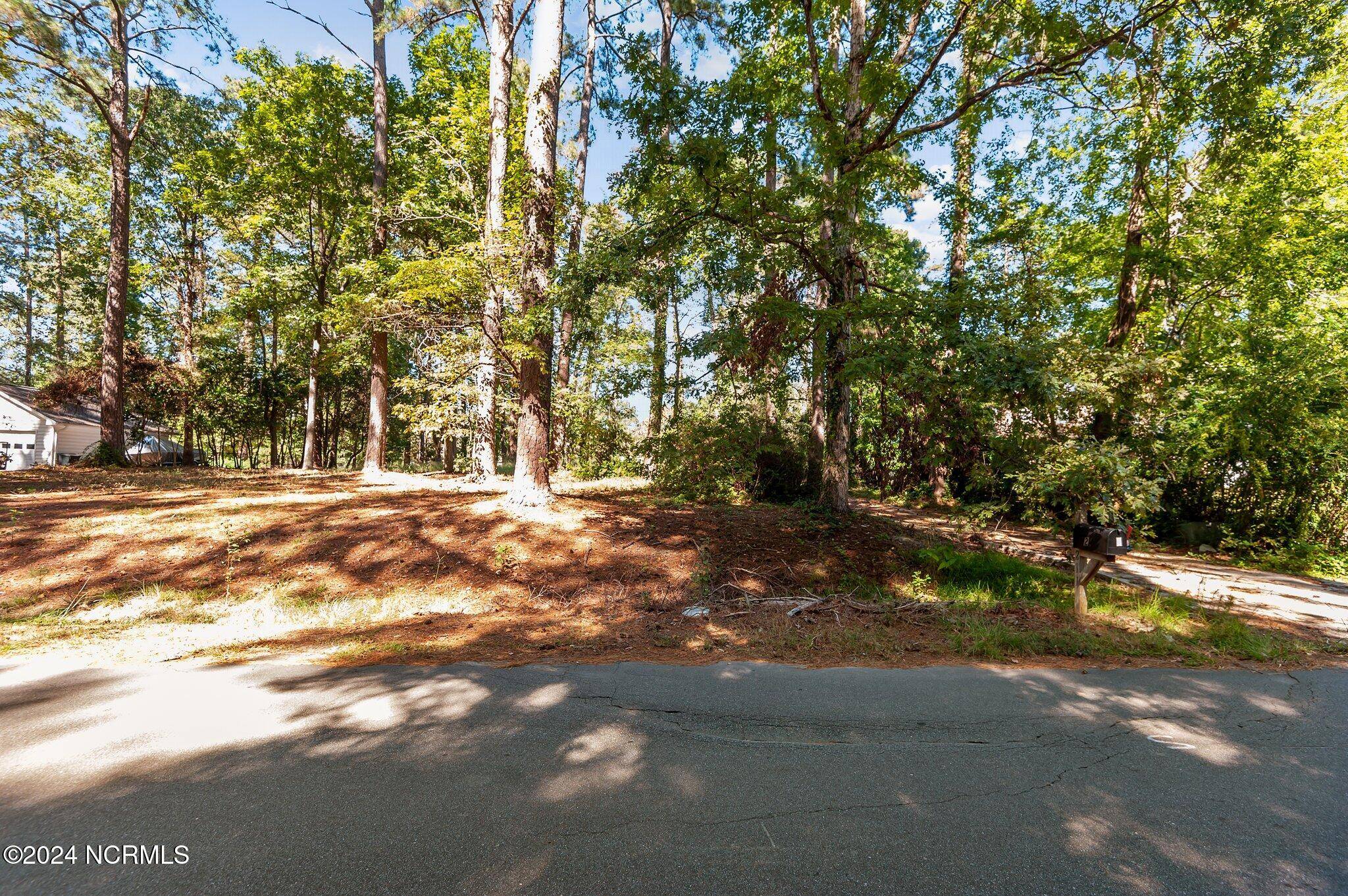 Greenville, NC 27858,211 Cherrywood DR