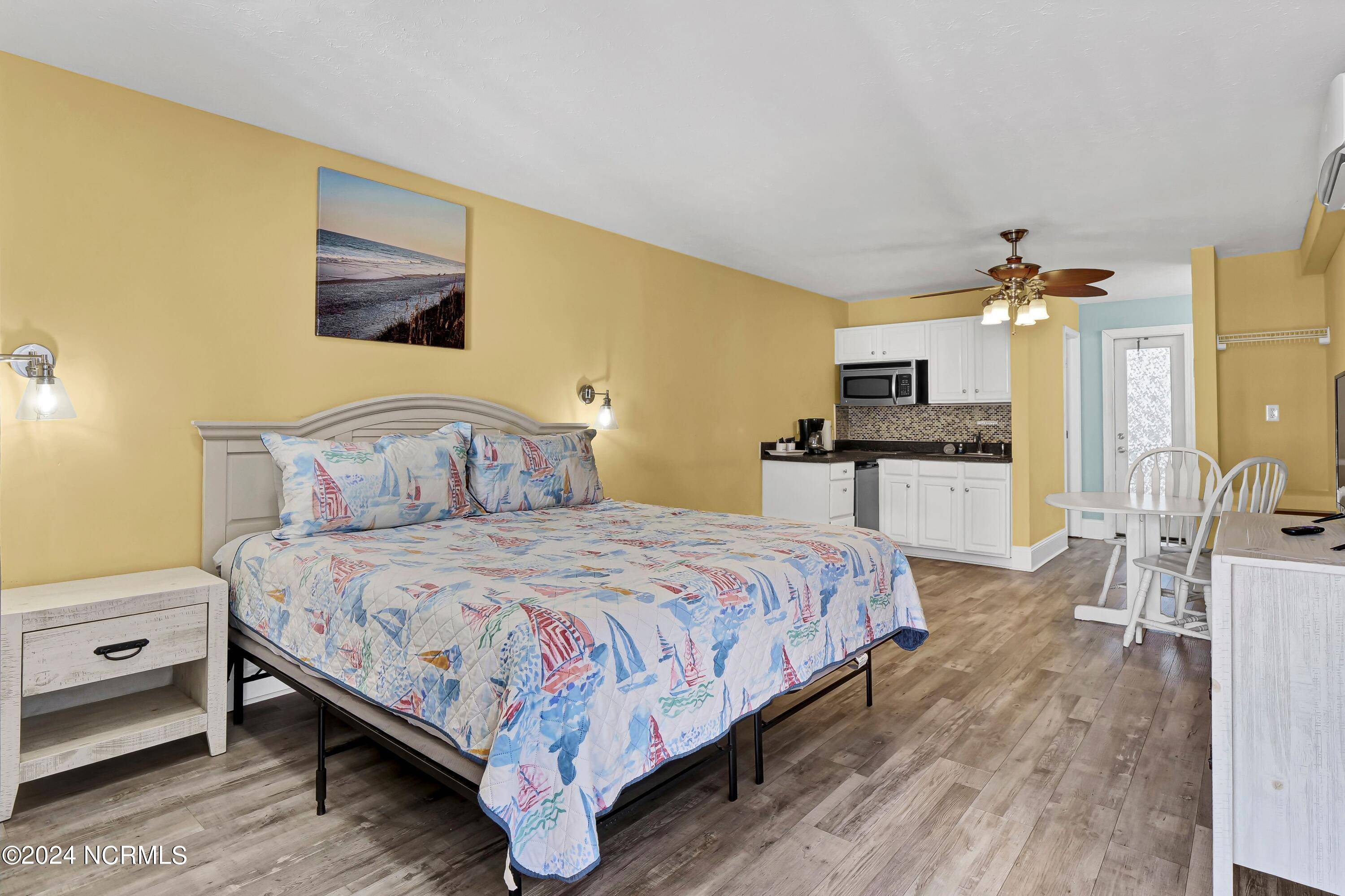 Surf City, NC 28445,1507 N New River DR ##115