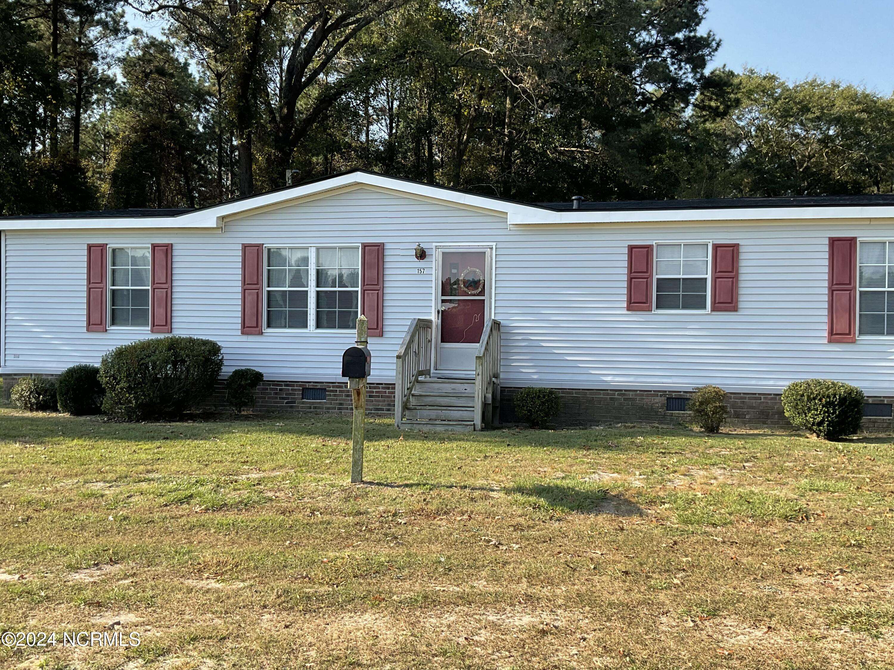 Albertson, NC 28508,157 Dollie LN