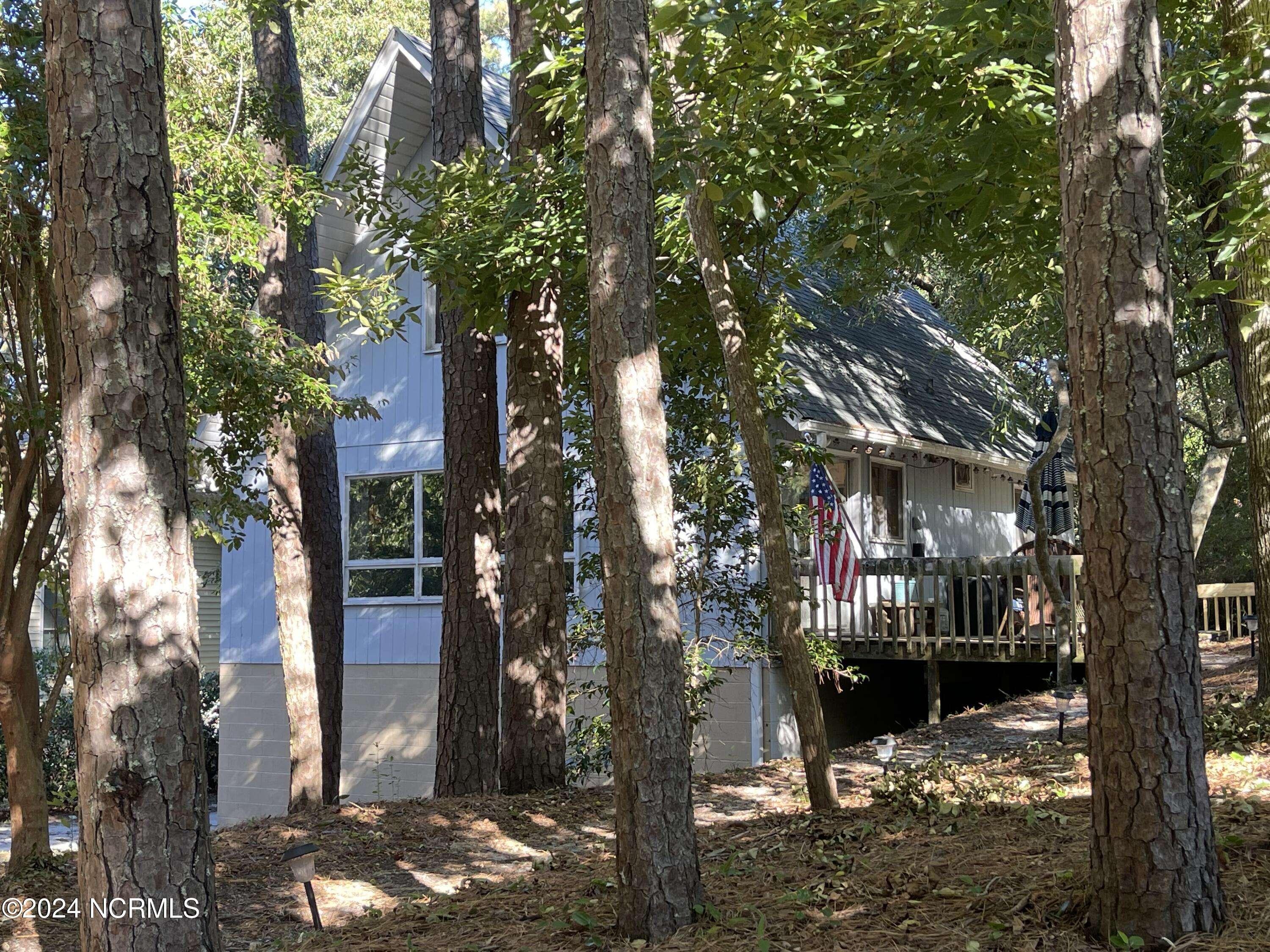 Pine Knoll Shores, NC 28512,126 Willow RD