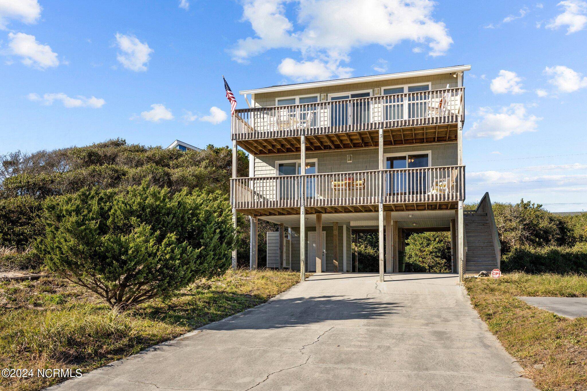 Emerald Isle, NC 28594,1410 Ocean DR