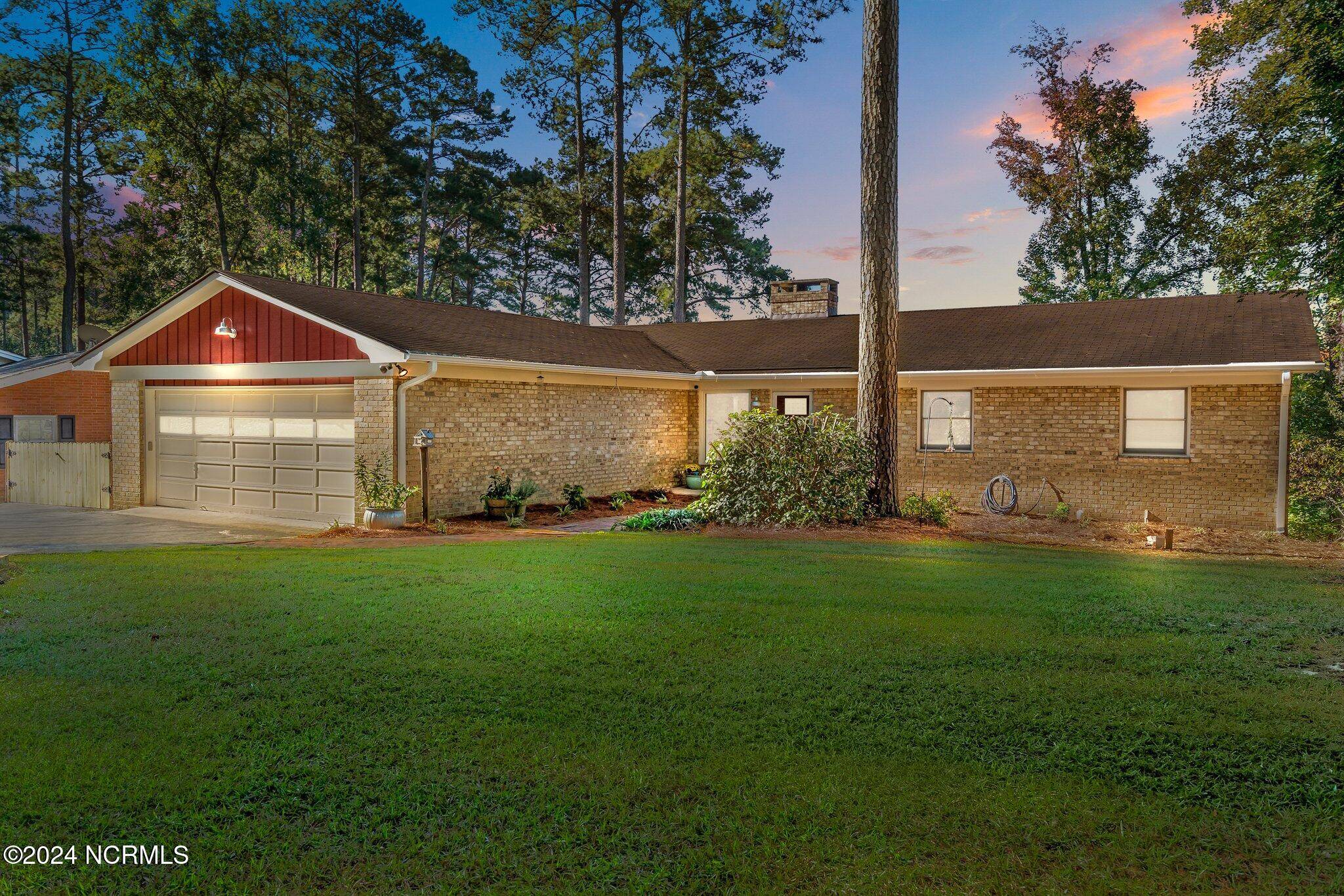 Whispering Pines, NC 28327,97 Lakeview DR