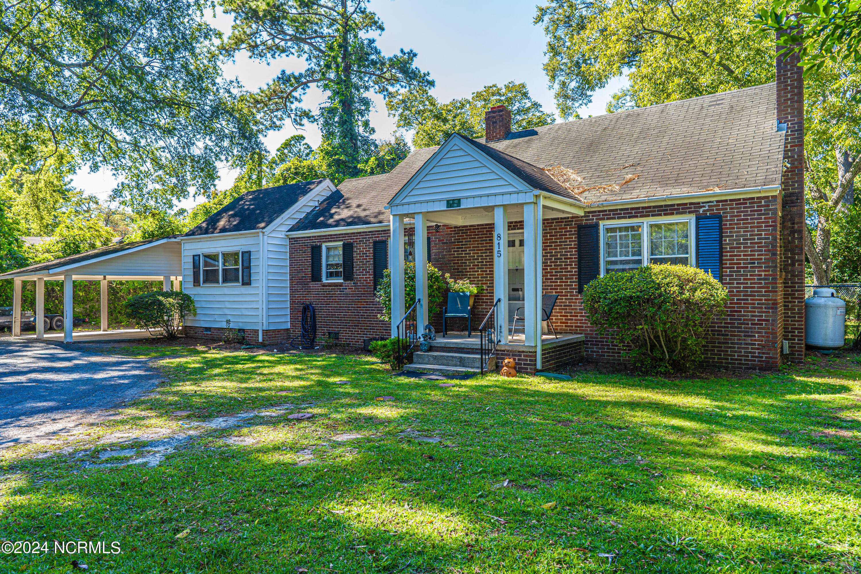 Laurinburg, NC 28352,815 Sunset DR