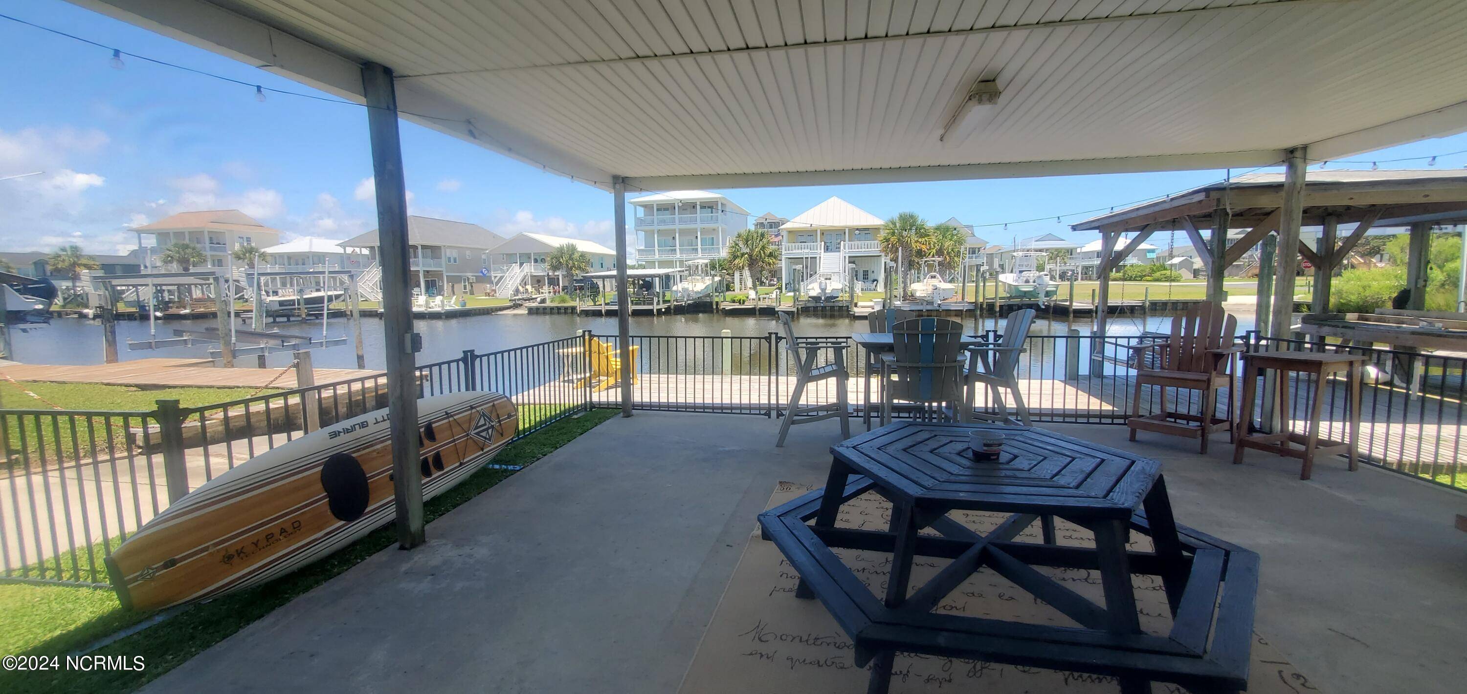 Surf City, NC 28445,6018 6th ST