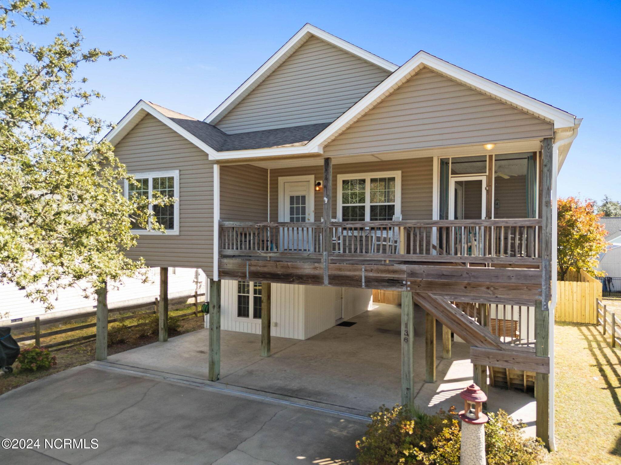 Oak Island, NC 28465,138 NE 31st ST