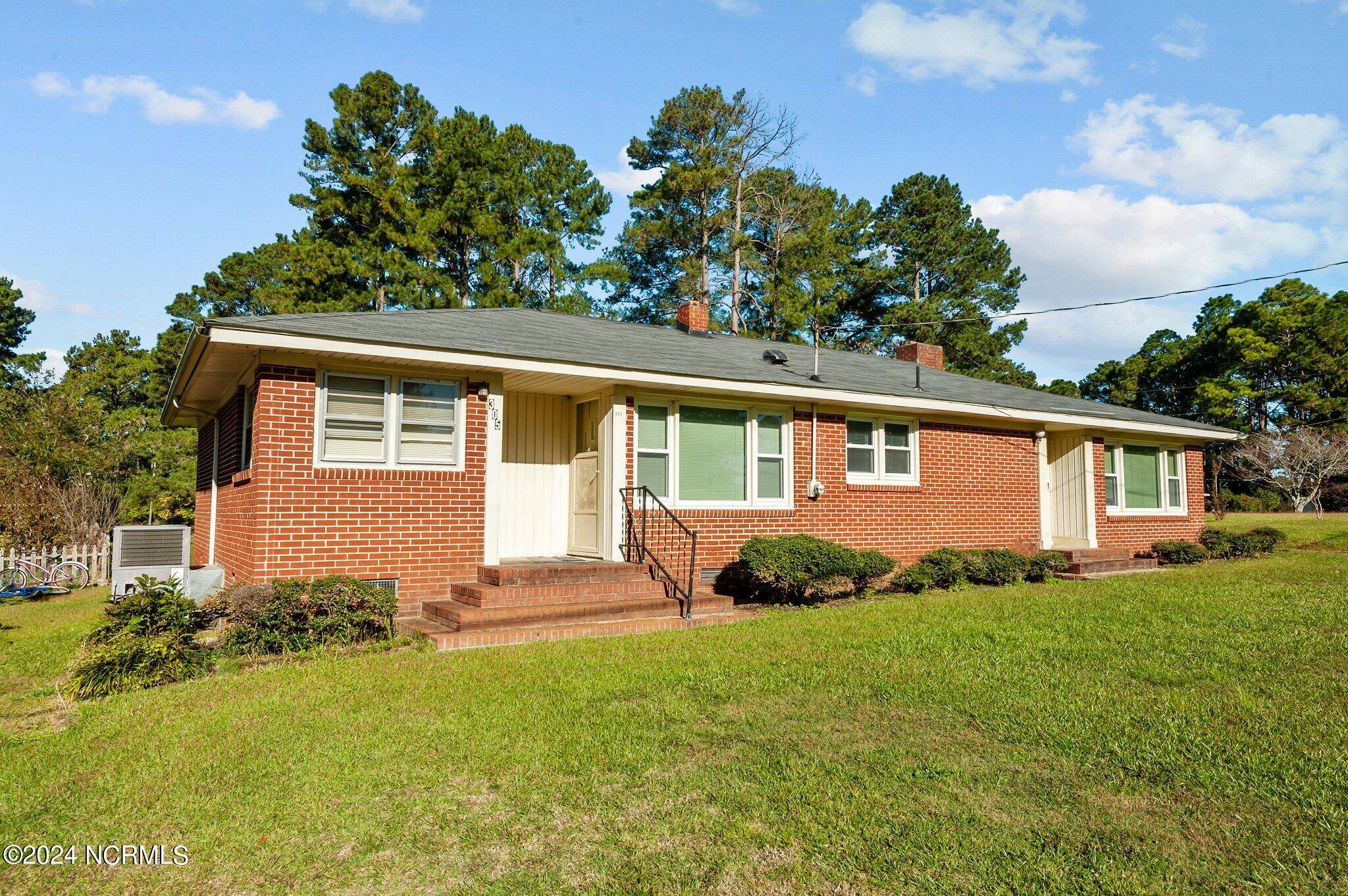 Macclesfield, NC 27852,305 N 2nd ST