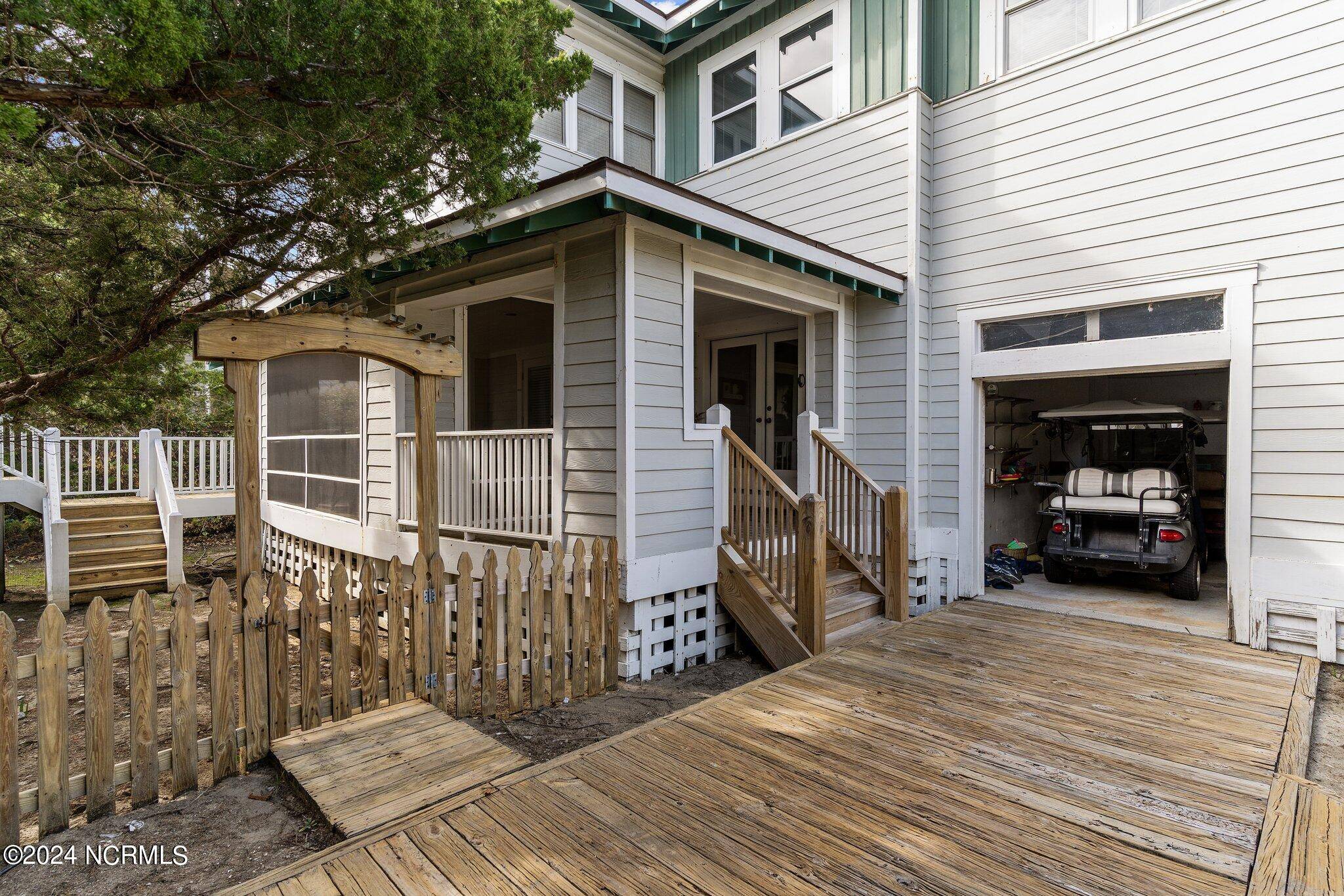 Bald Head Island, NC 28461,3 Sea Lavender CT