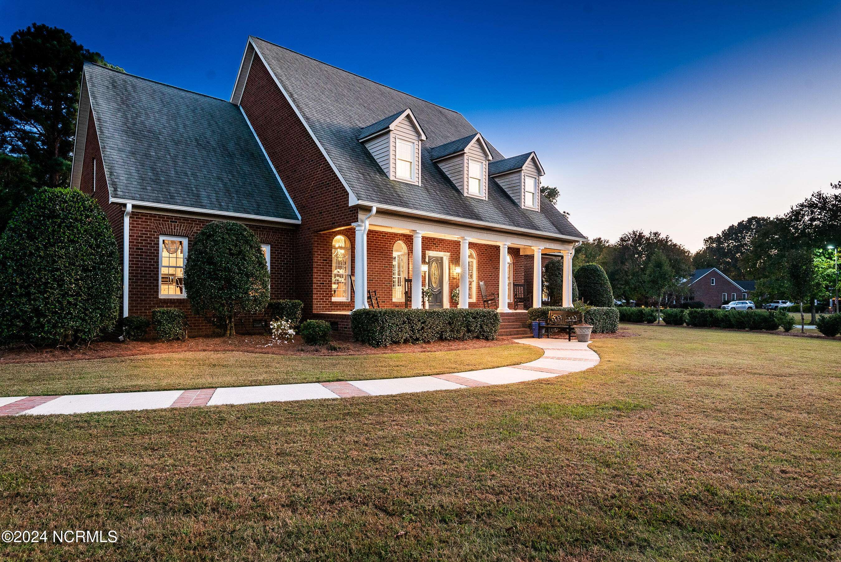 Farmville, NC 27828,4085 First ST