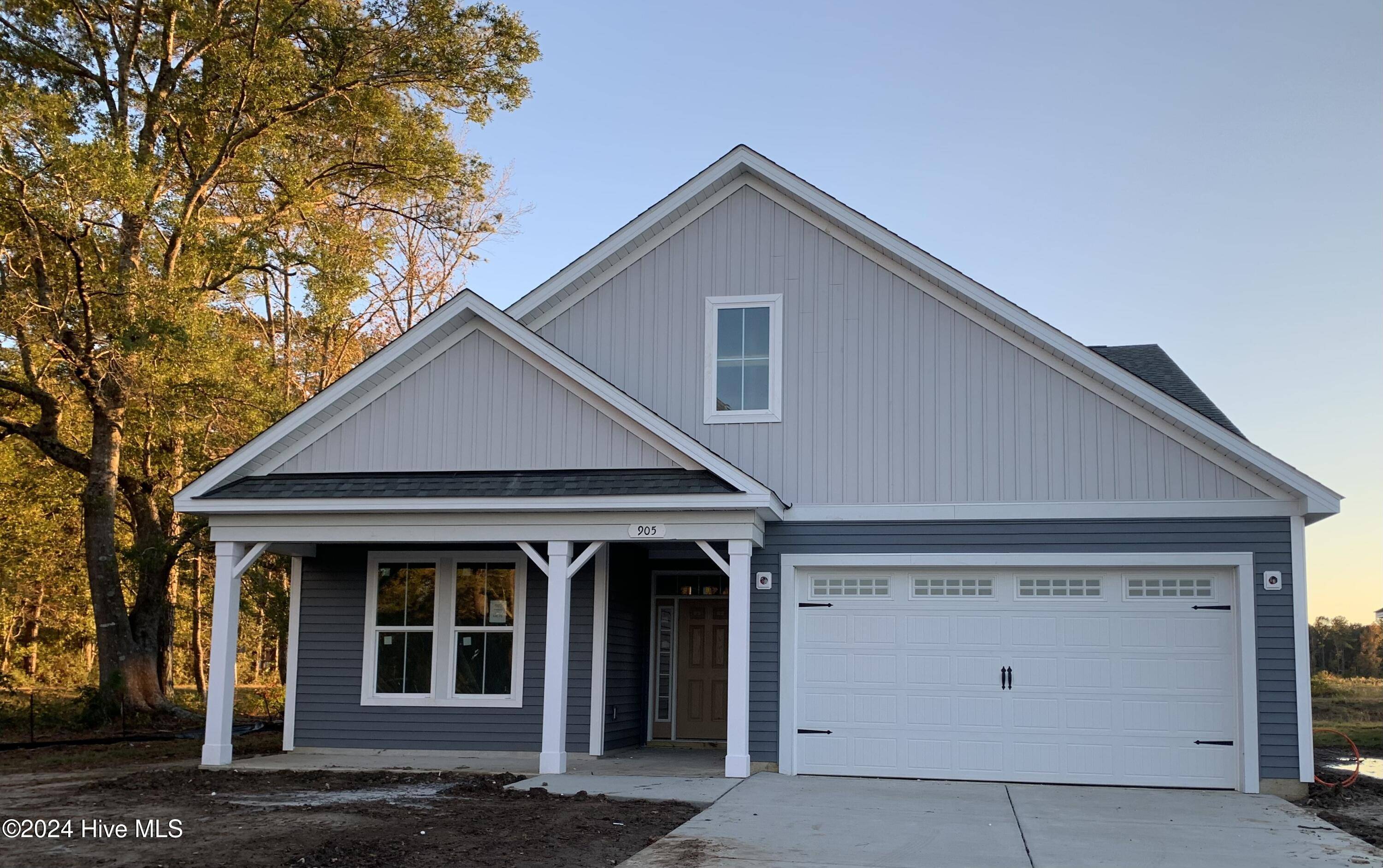 Calabash, NC 28467,905 Anemone CT NW