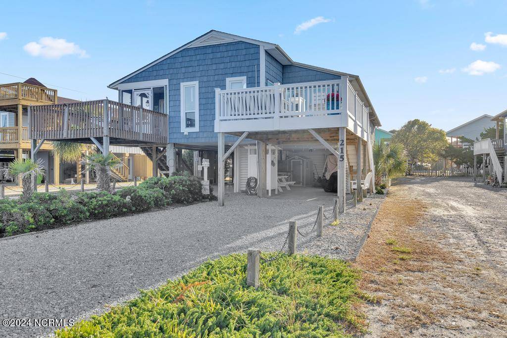 North Topsail Beach, NC 28460,215 Sandpiper DR