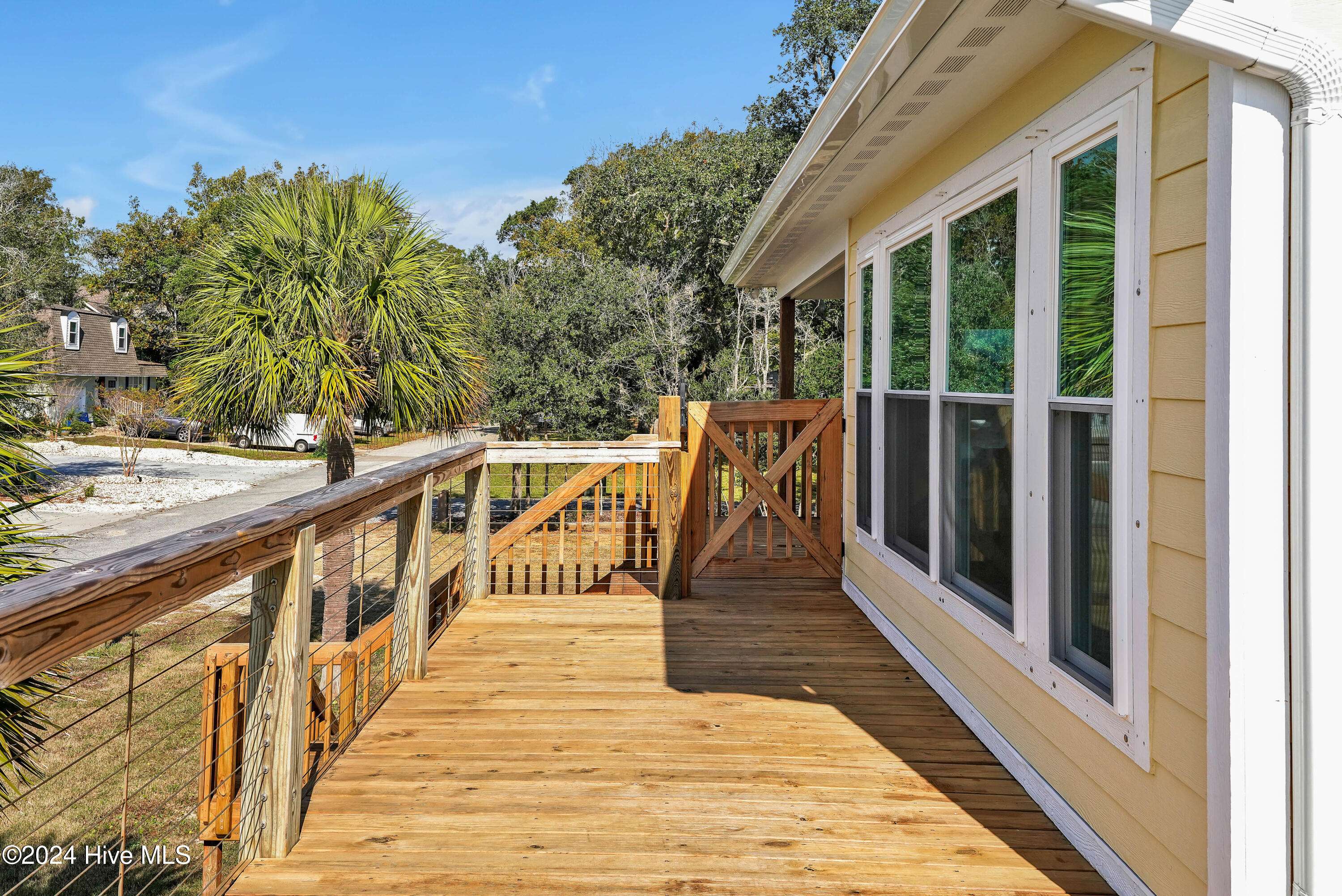 Oak Island, NC 28465,122 SW 24th ST