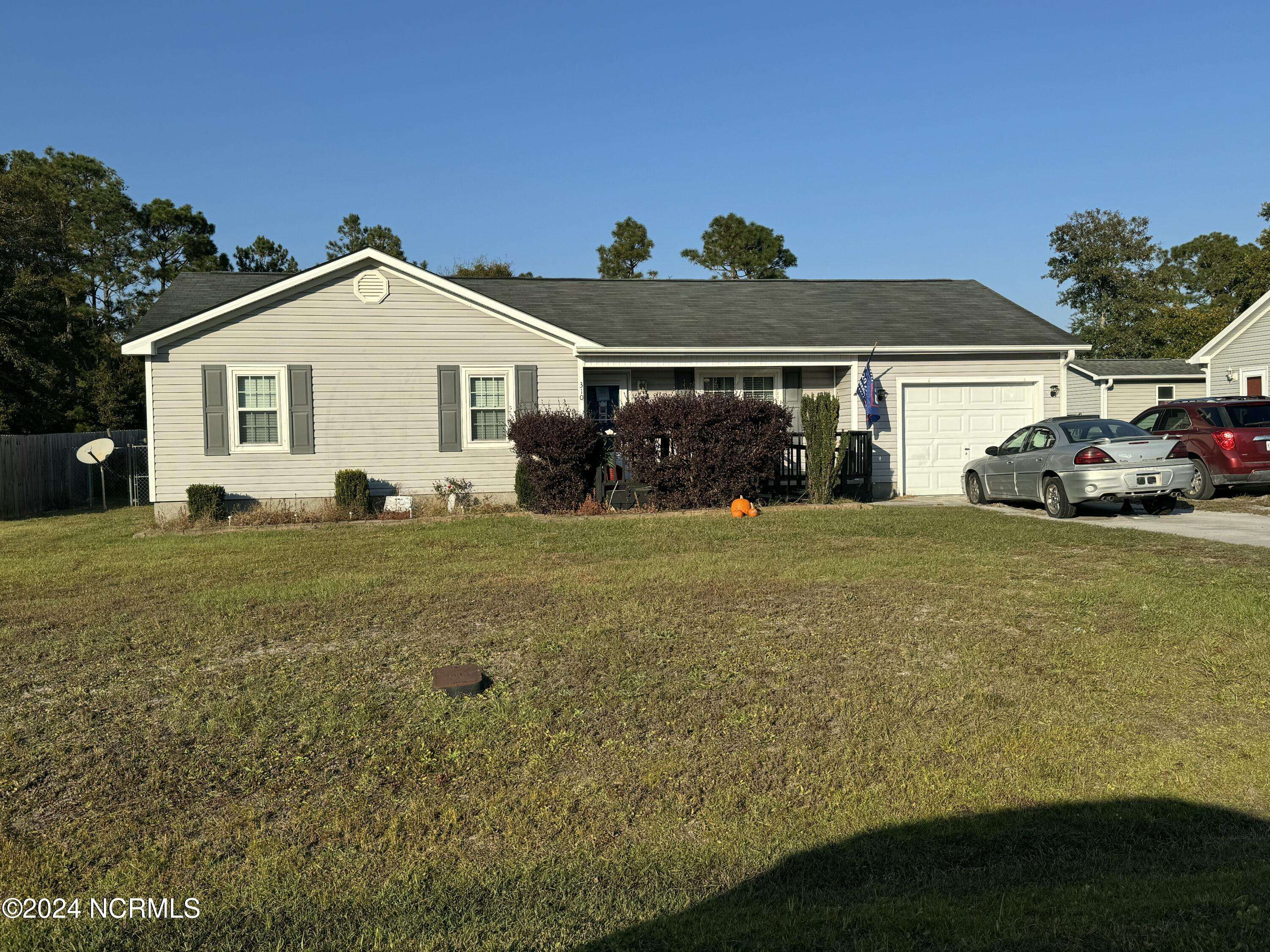 Hubert, NC 28539,310 Timber Ridge DR