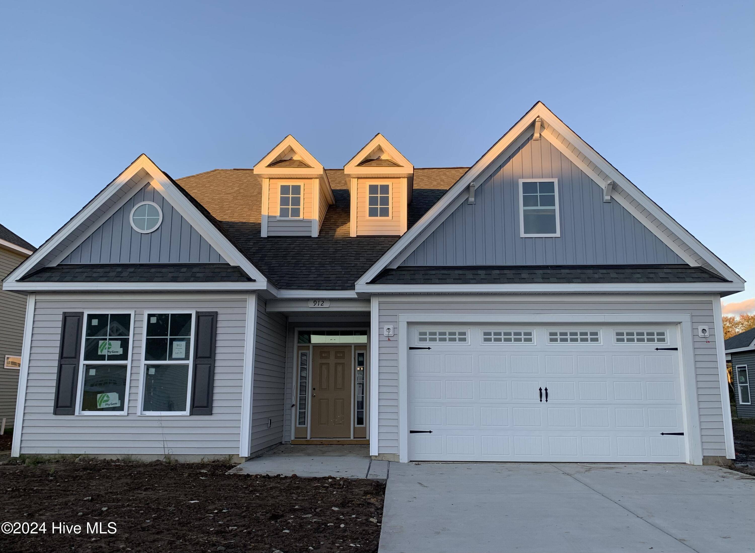 Calabash, NC 28467,912 Anemone CT NW