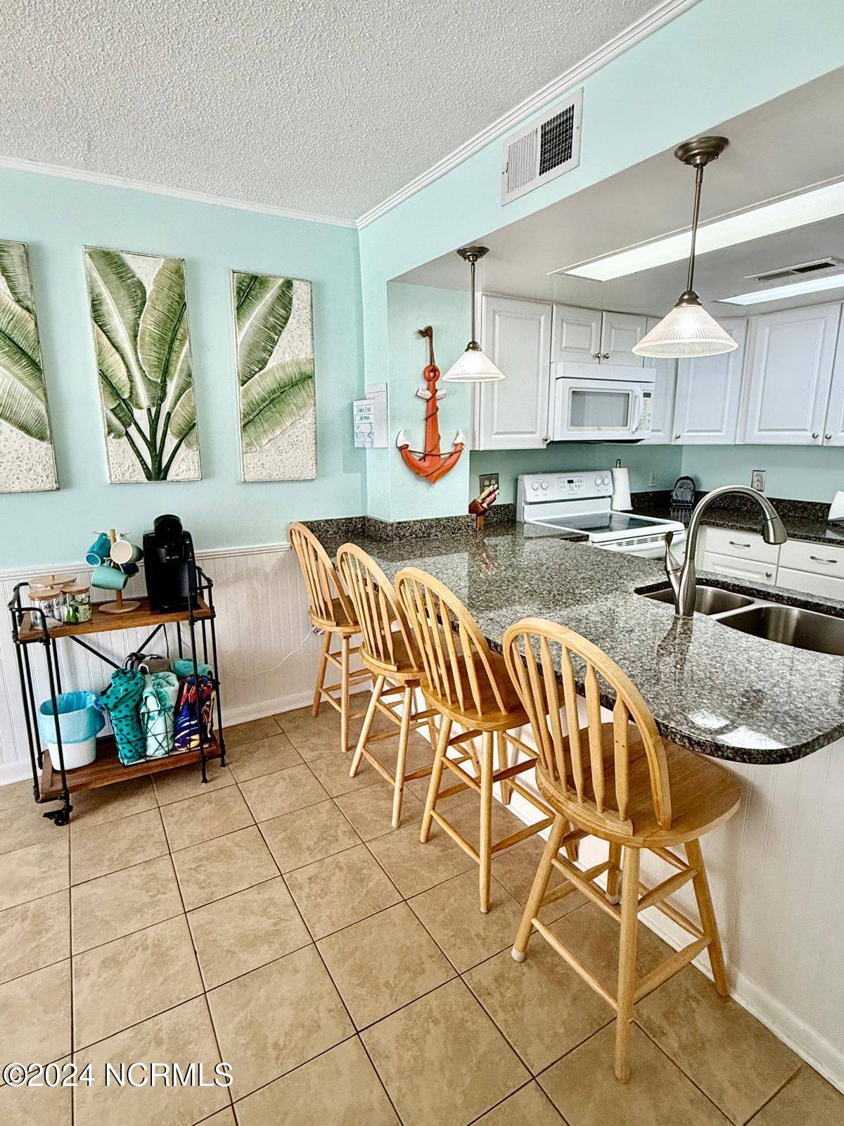 North Topsail Beach, NC 28460,2000 New River Inlet RD #Unit 3202