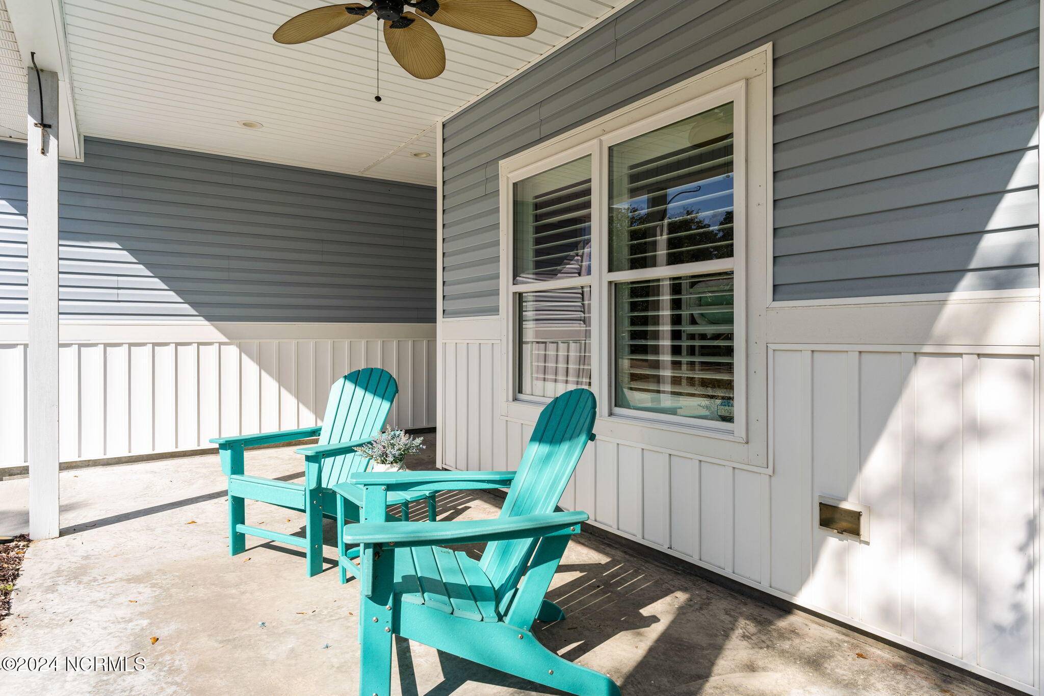 Oak Island, NC 28465,504 W Oak Island DR