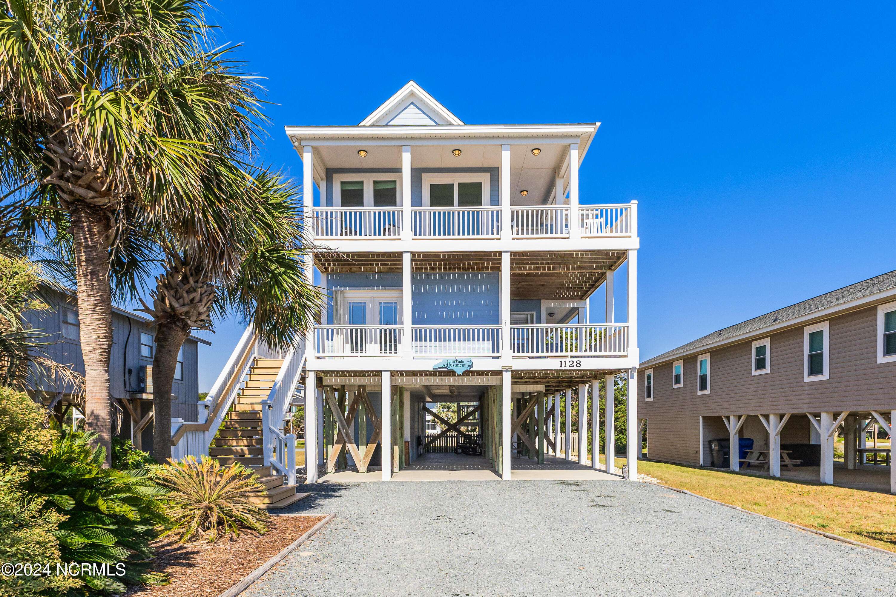 Oak Island, NC 28465,1128 E Beach DR