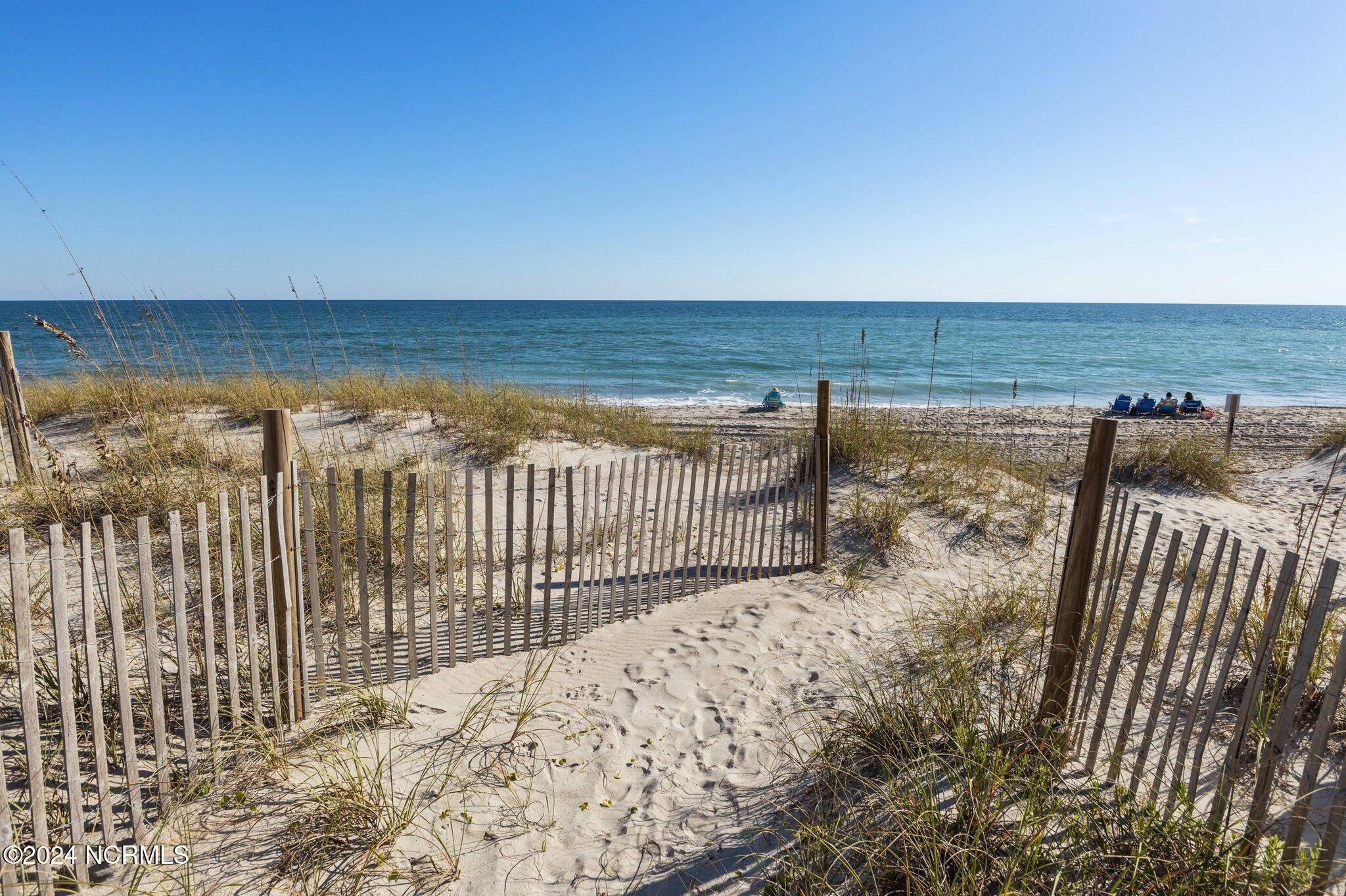 Emerald Isle, NC 28594,3307 Ocean DR #2