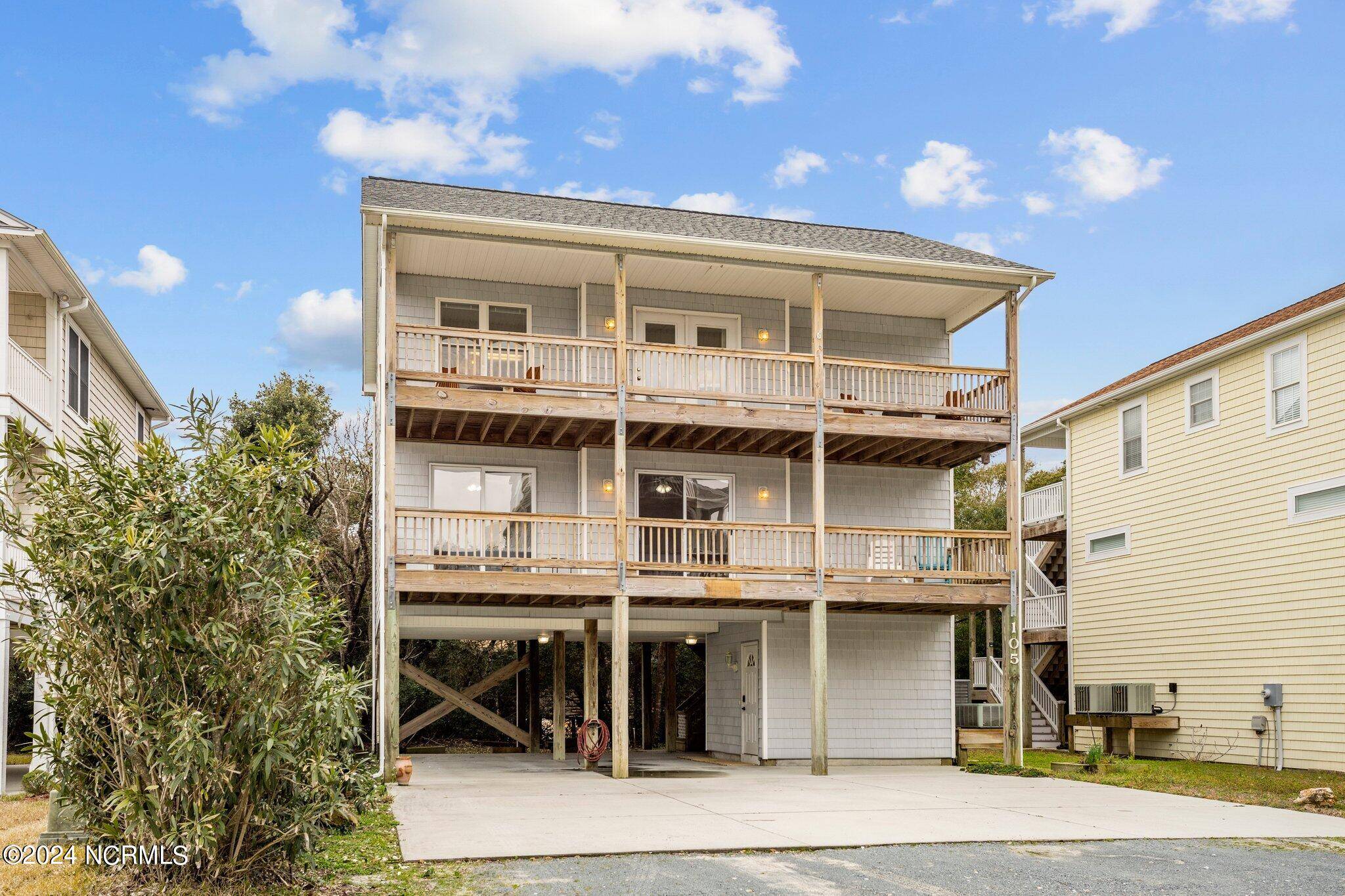 Surf City, NC 28445,105 Fairytale LN