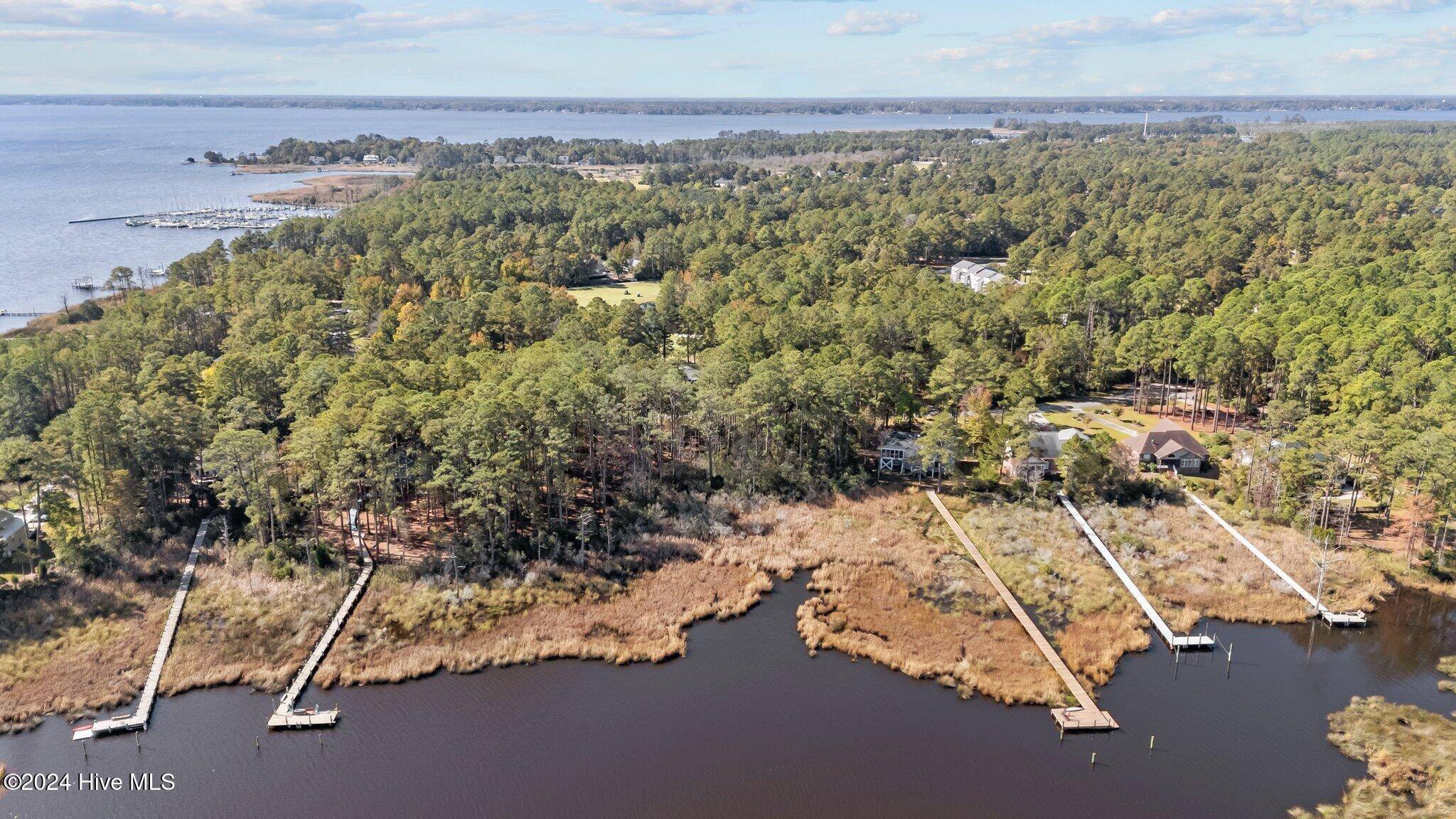 New Bern, NC 28560,1106 Harbour Pointe DR