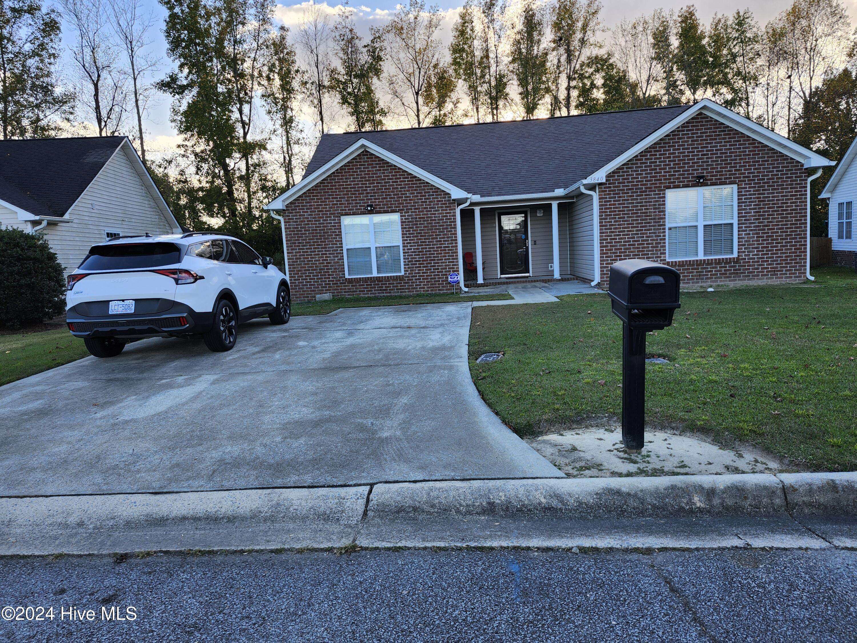 Ayden, NC 28513,3840 Countryaire DR