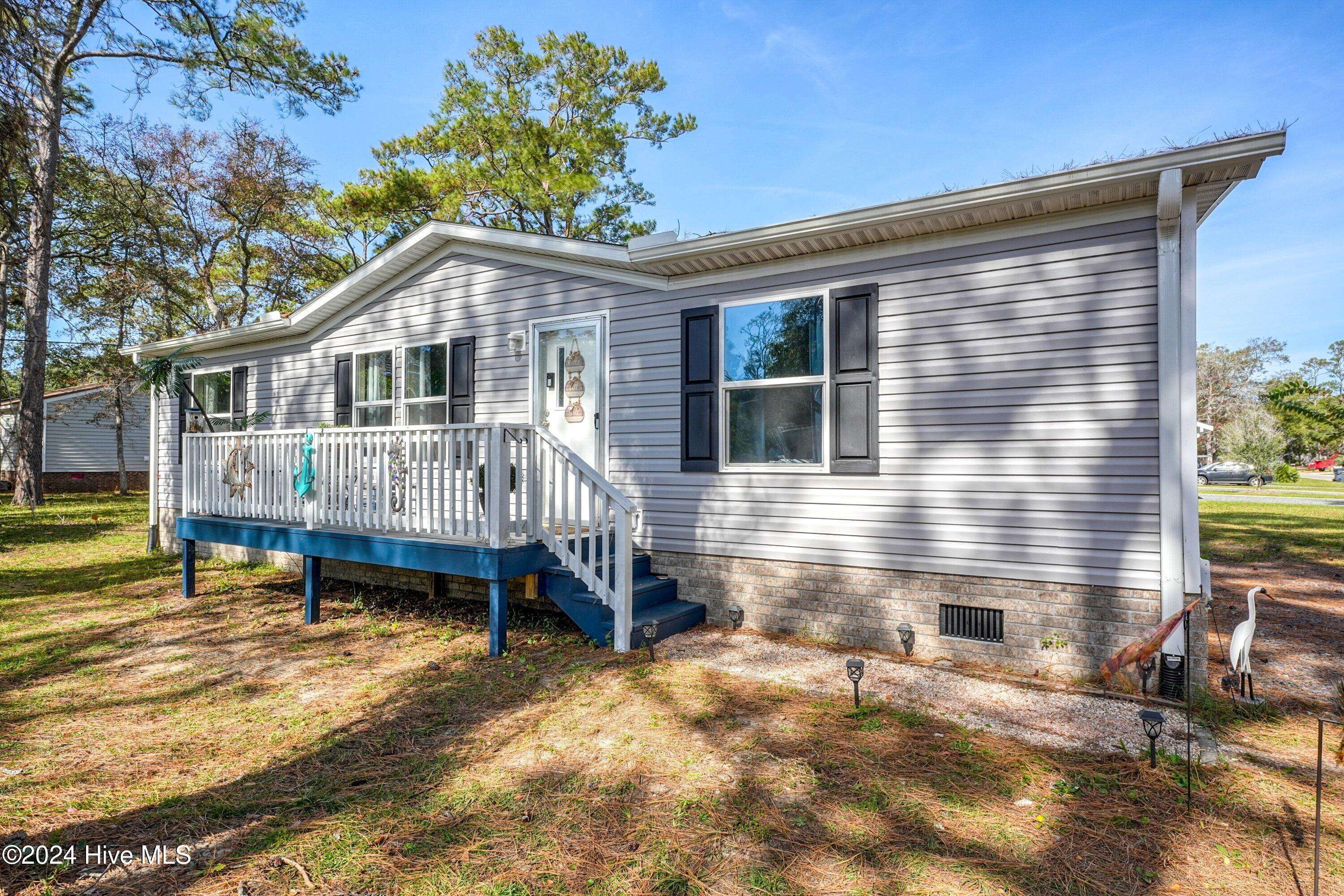 Oak Island, NC 28465,115 NE 75th ST