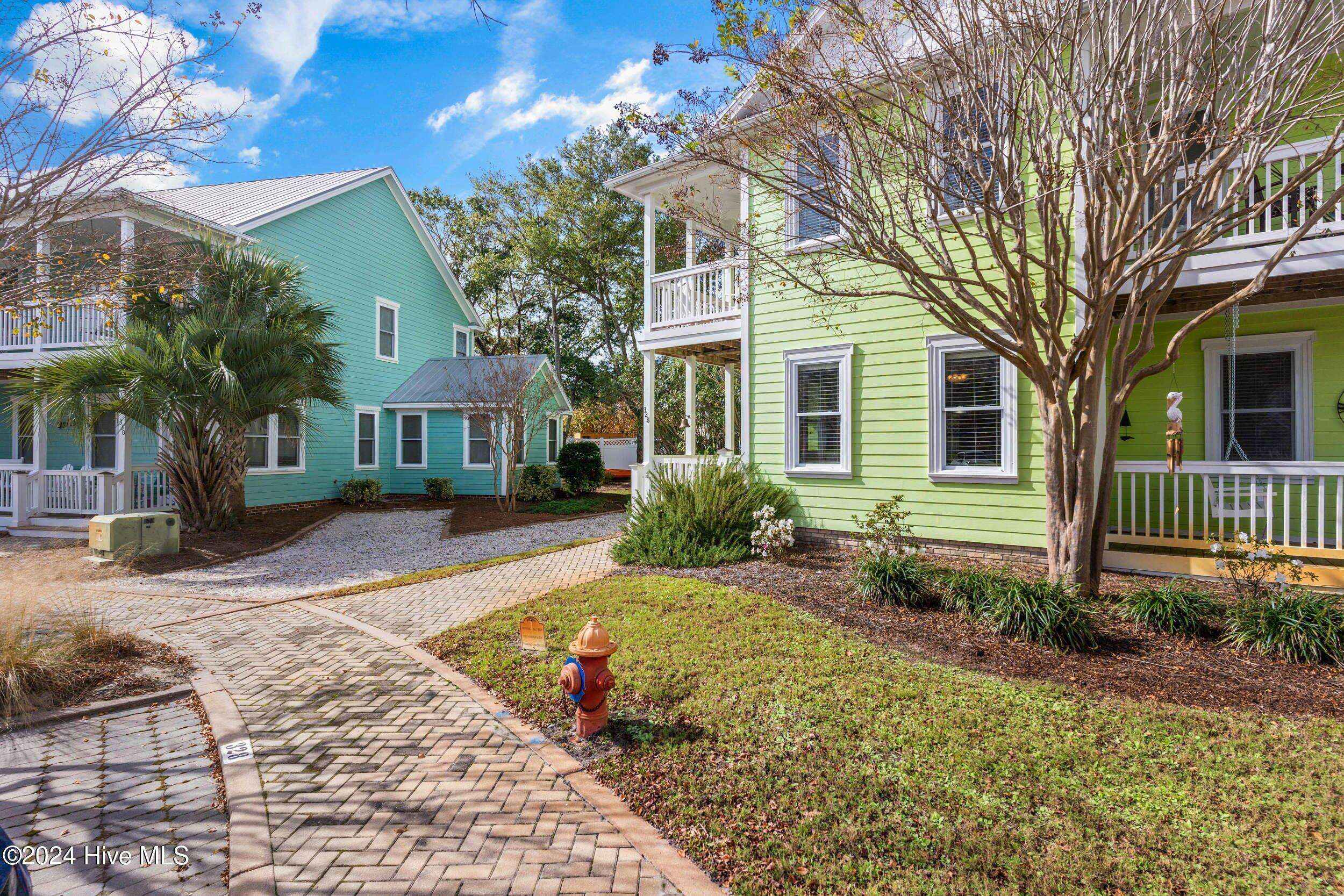 Southport, NC 28461,328 Marina View DR