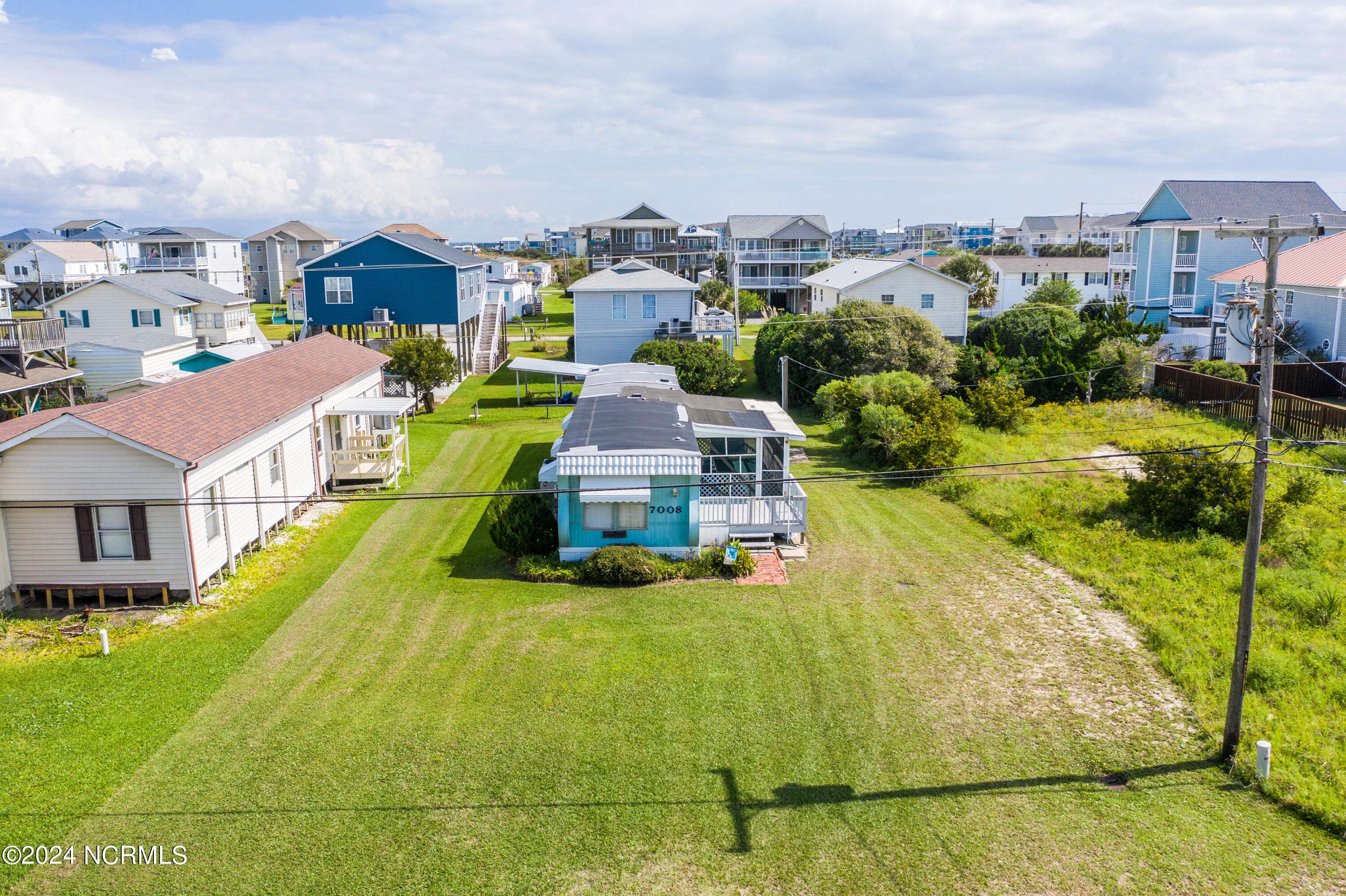 Surf City, NC 28445,7008 7th ST