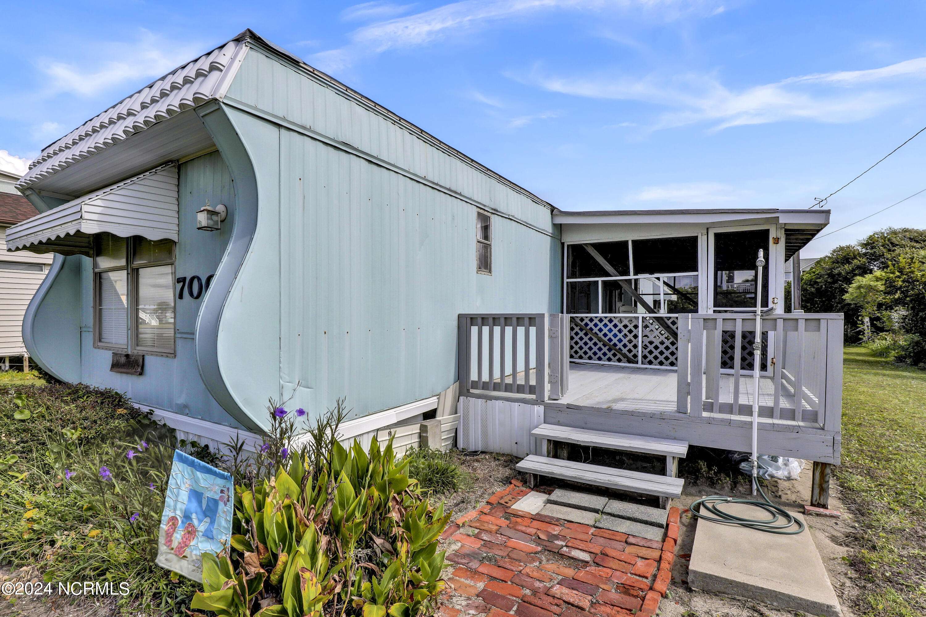 Surf City, NC 28445,7008 7th ST