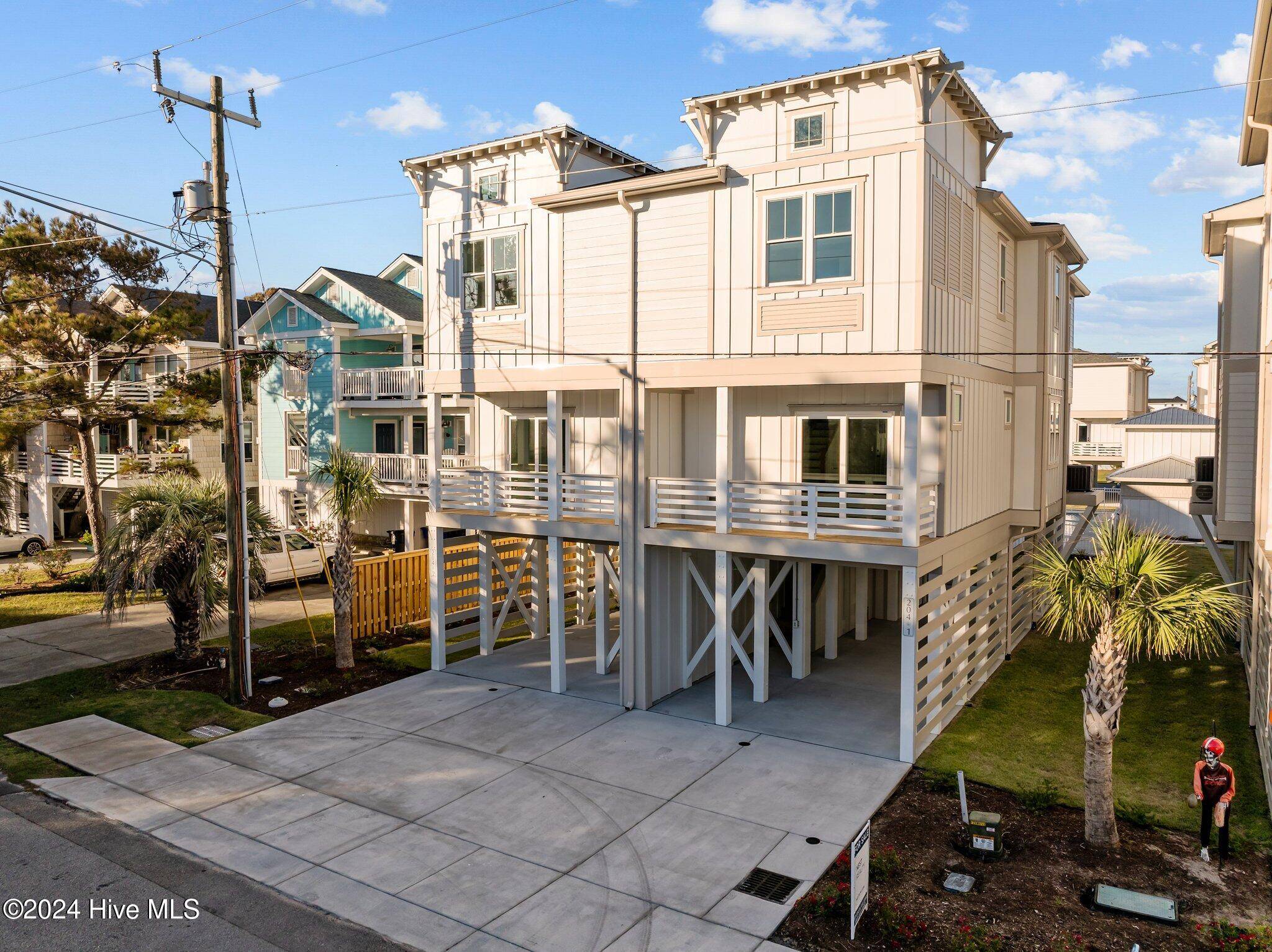 Carolina Beach, NC 28428,204 Greenville AVE #Unit 1