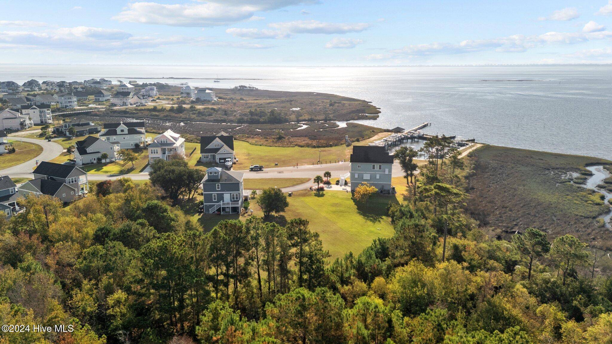 Newport, NC 28570,206 Crystal Water PL