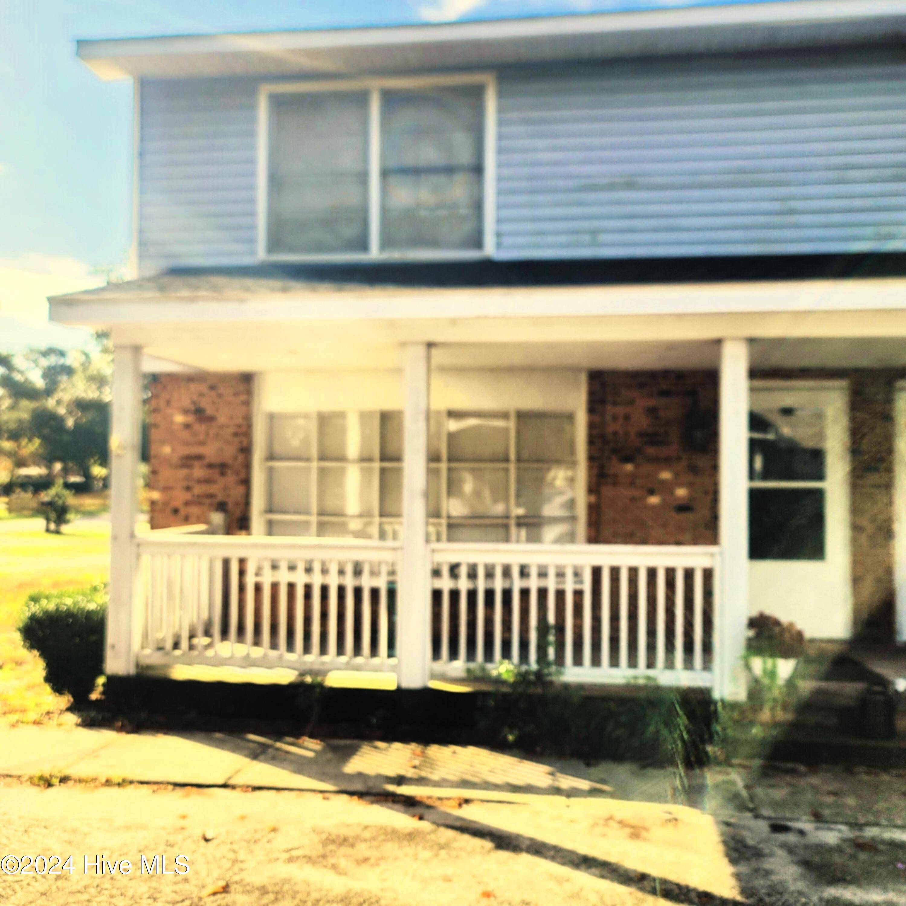 Southport, NC 28461,415 Mitchell ST ## A