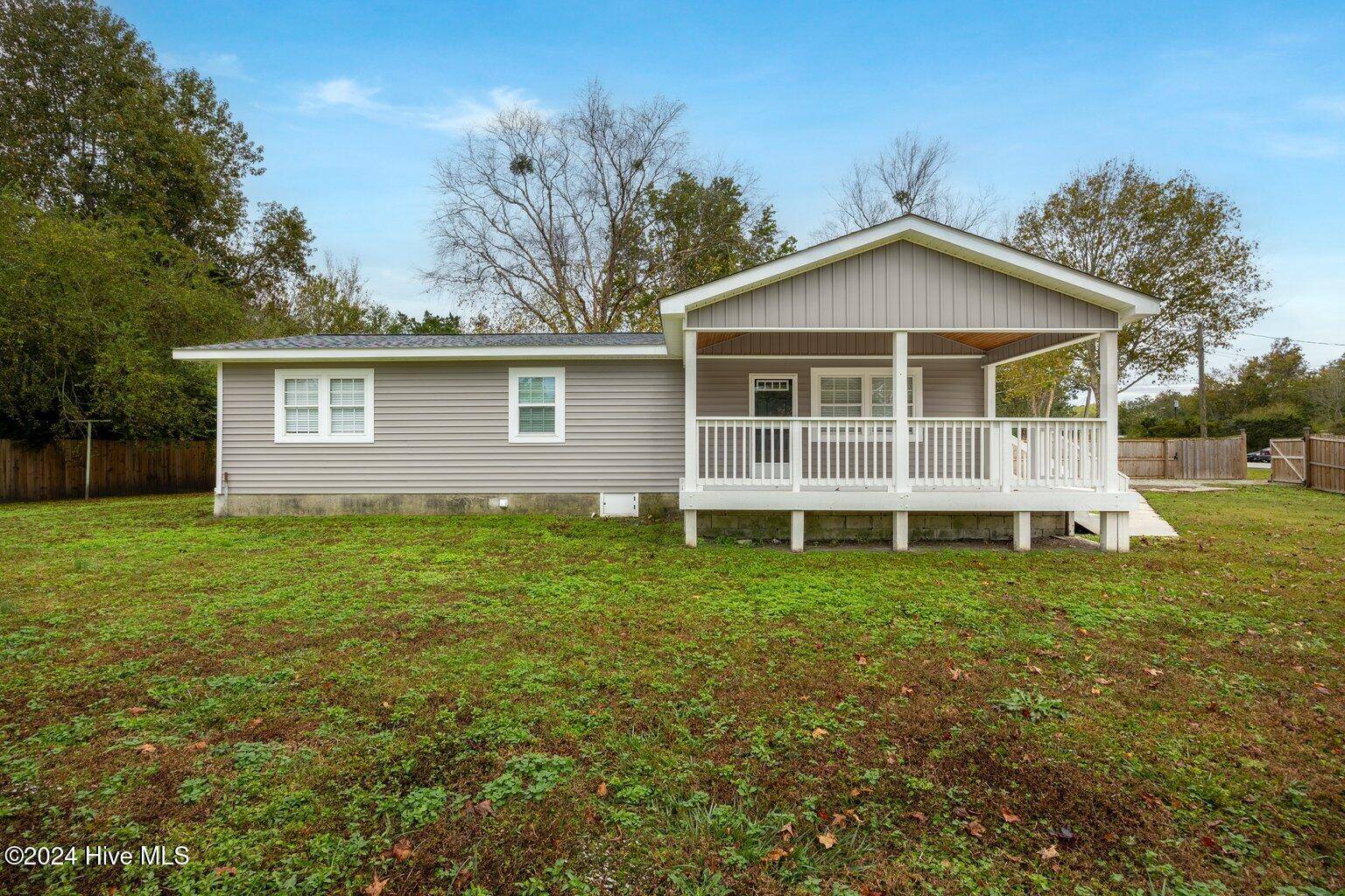 Midway Park, NC 28544,301 Carlson DR