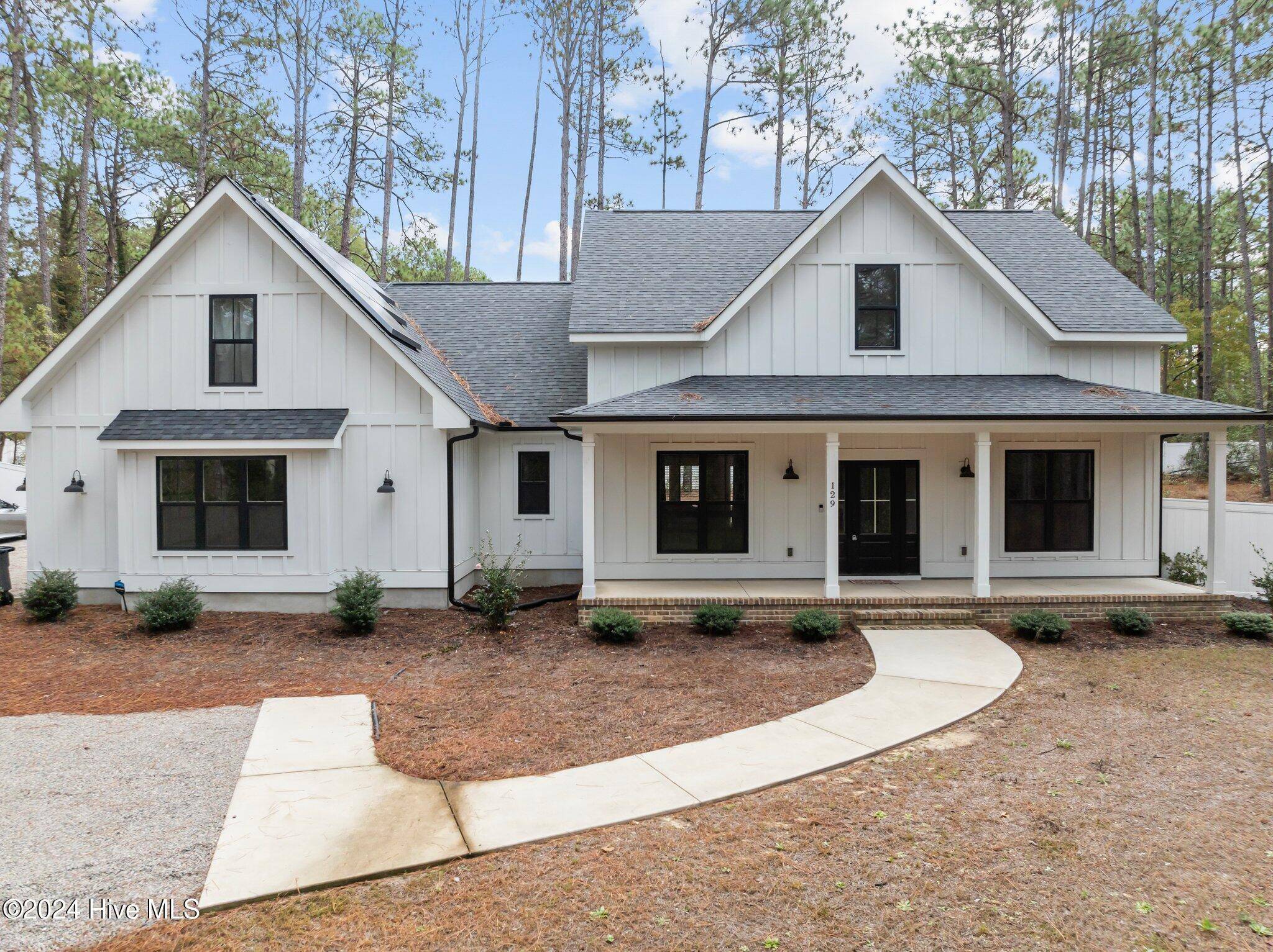 Southern Pines, NC 28387,129 Williams RD