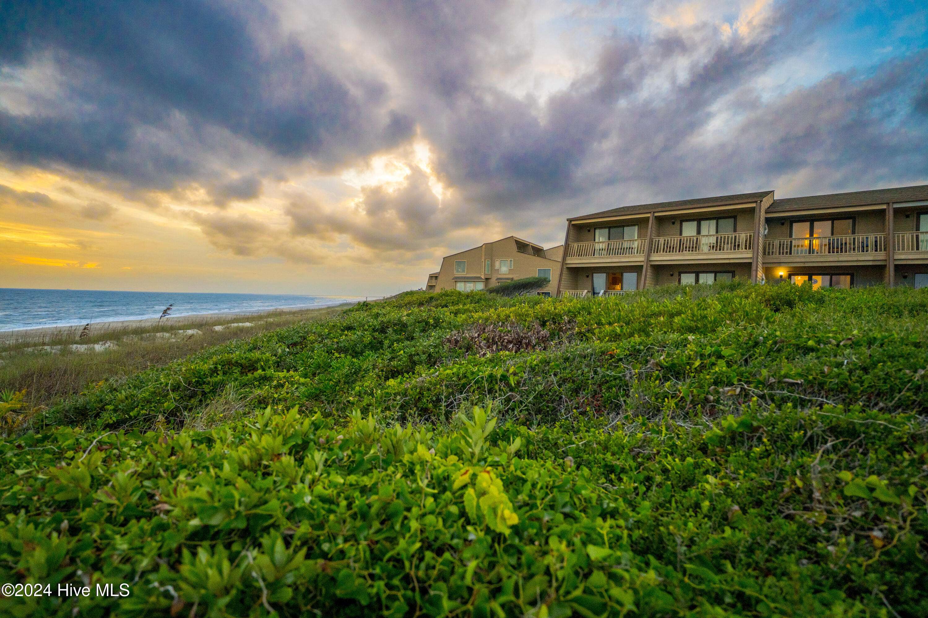 Pine Knoll Shores, NC 28512,565 Salter Path RD W #V-5