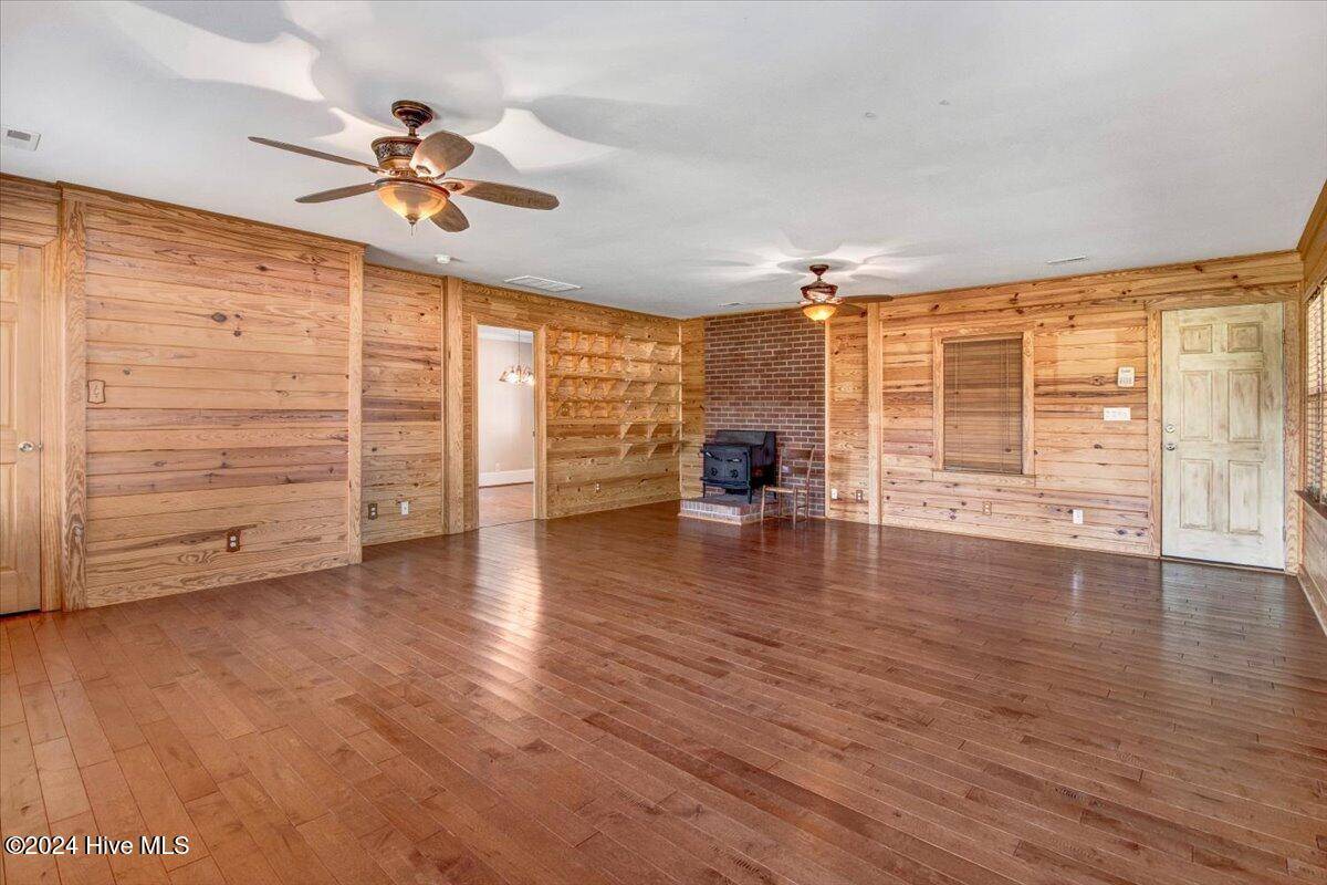Pink Hill, NC 28572,1084 Jonestown RD